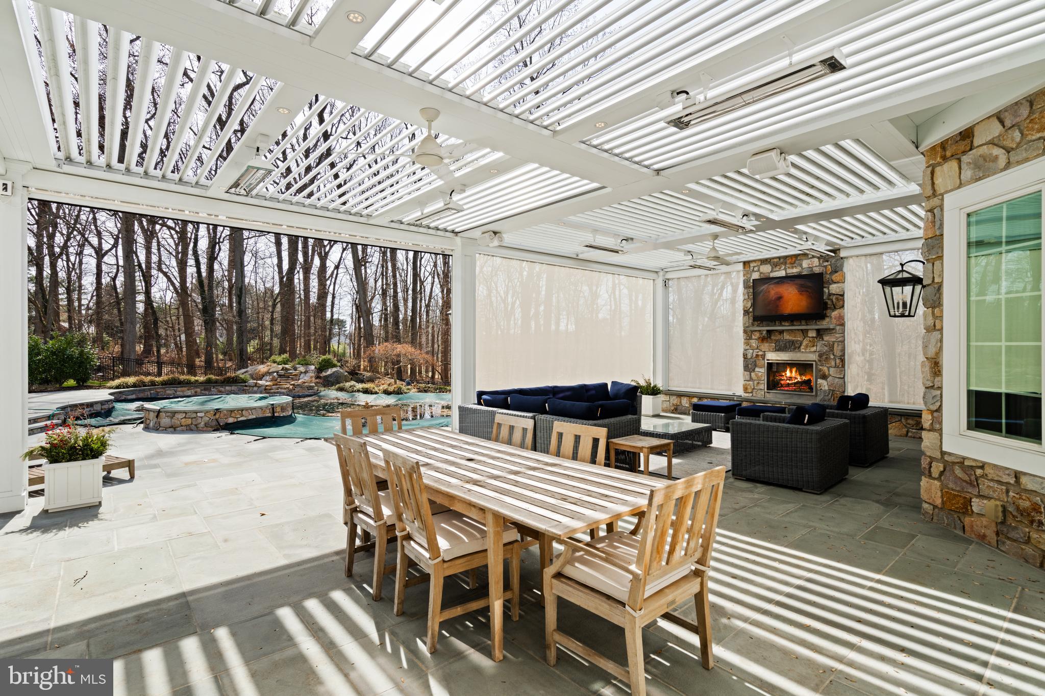 WINFIELD - Residential
