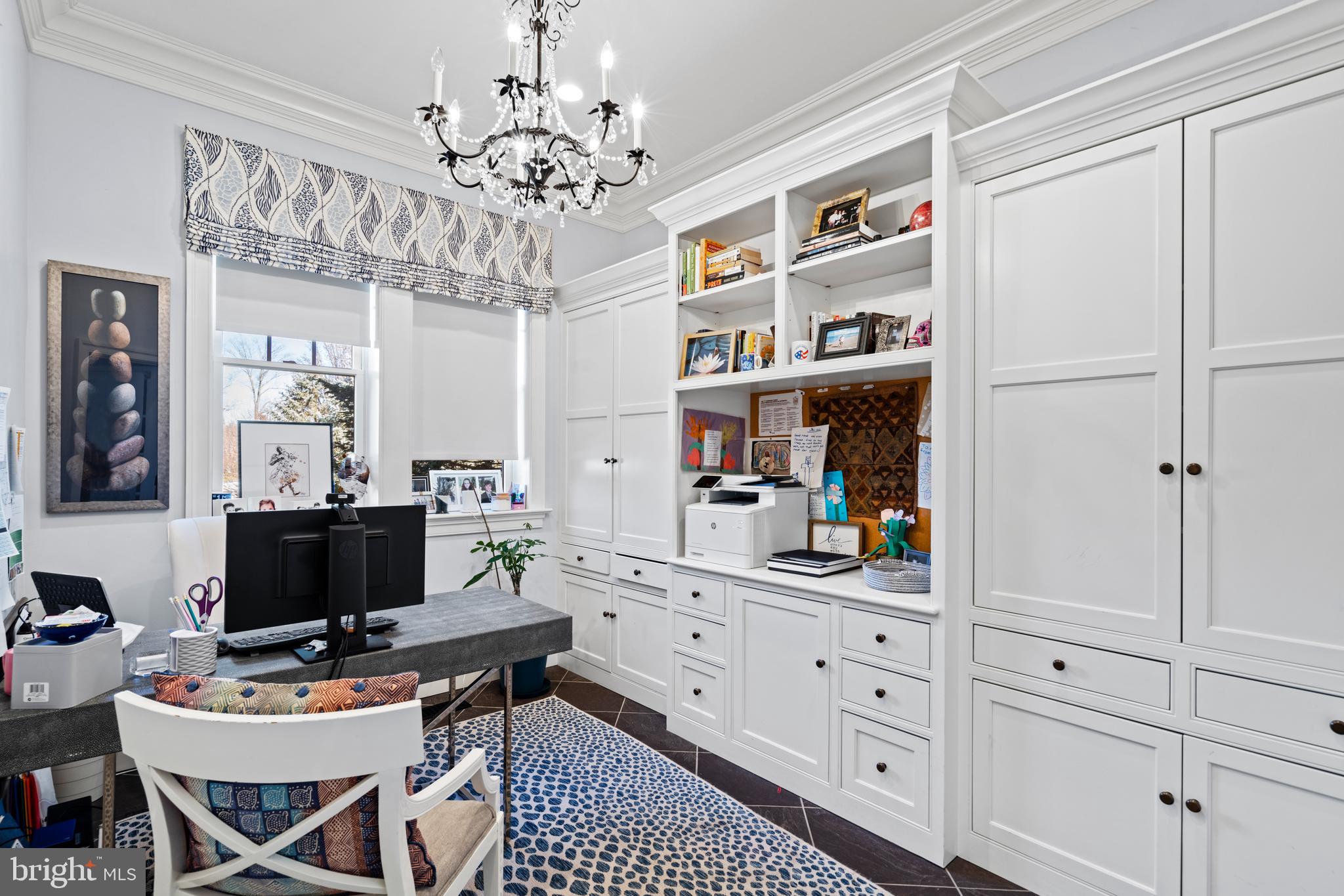 WINFIELD - Residential
