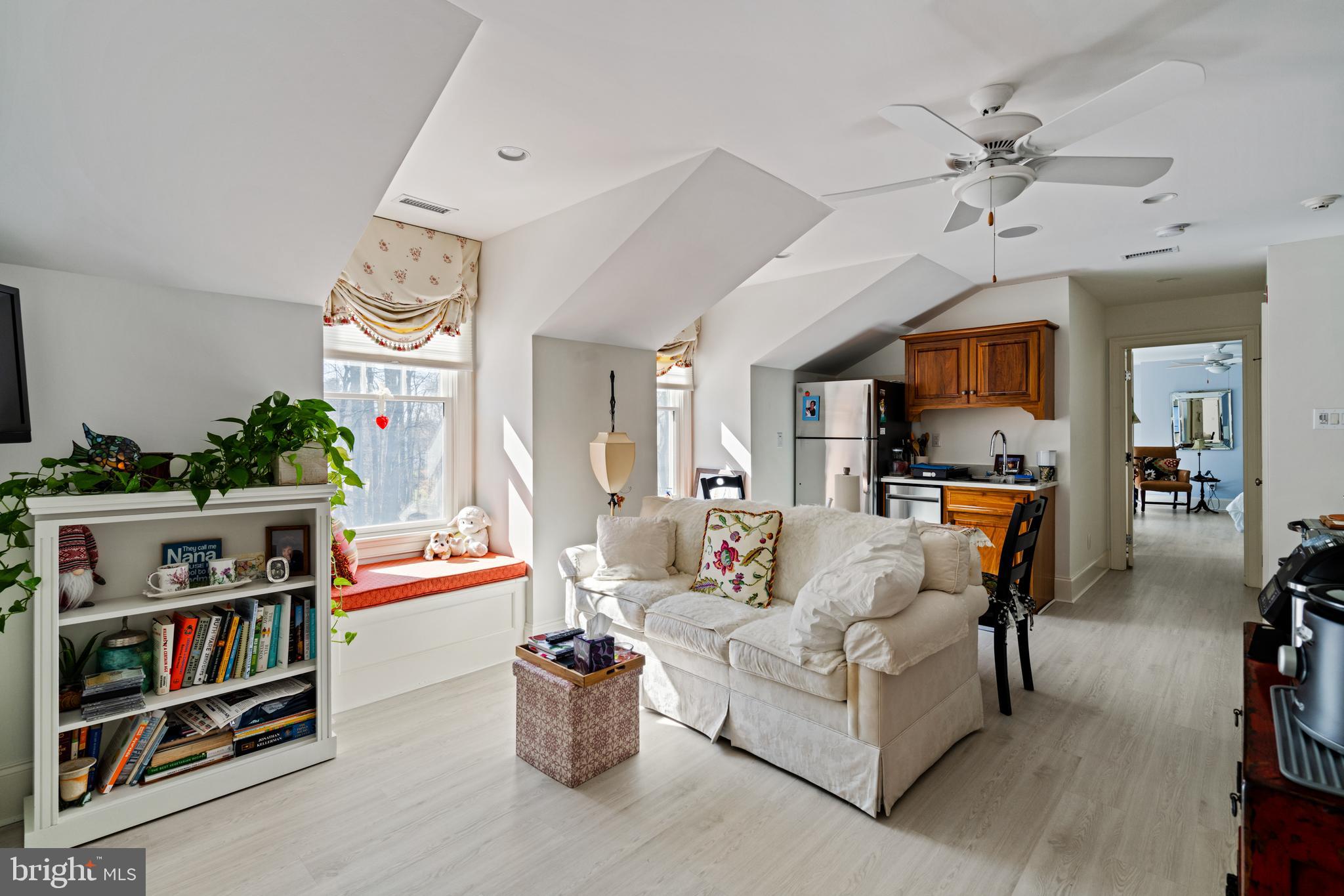WINFIELD - Residential