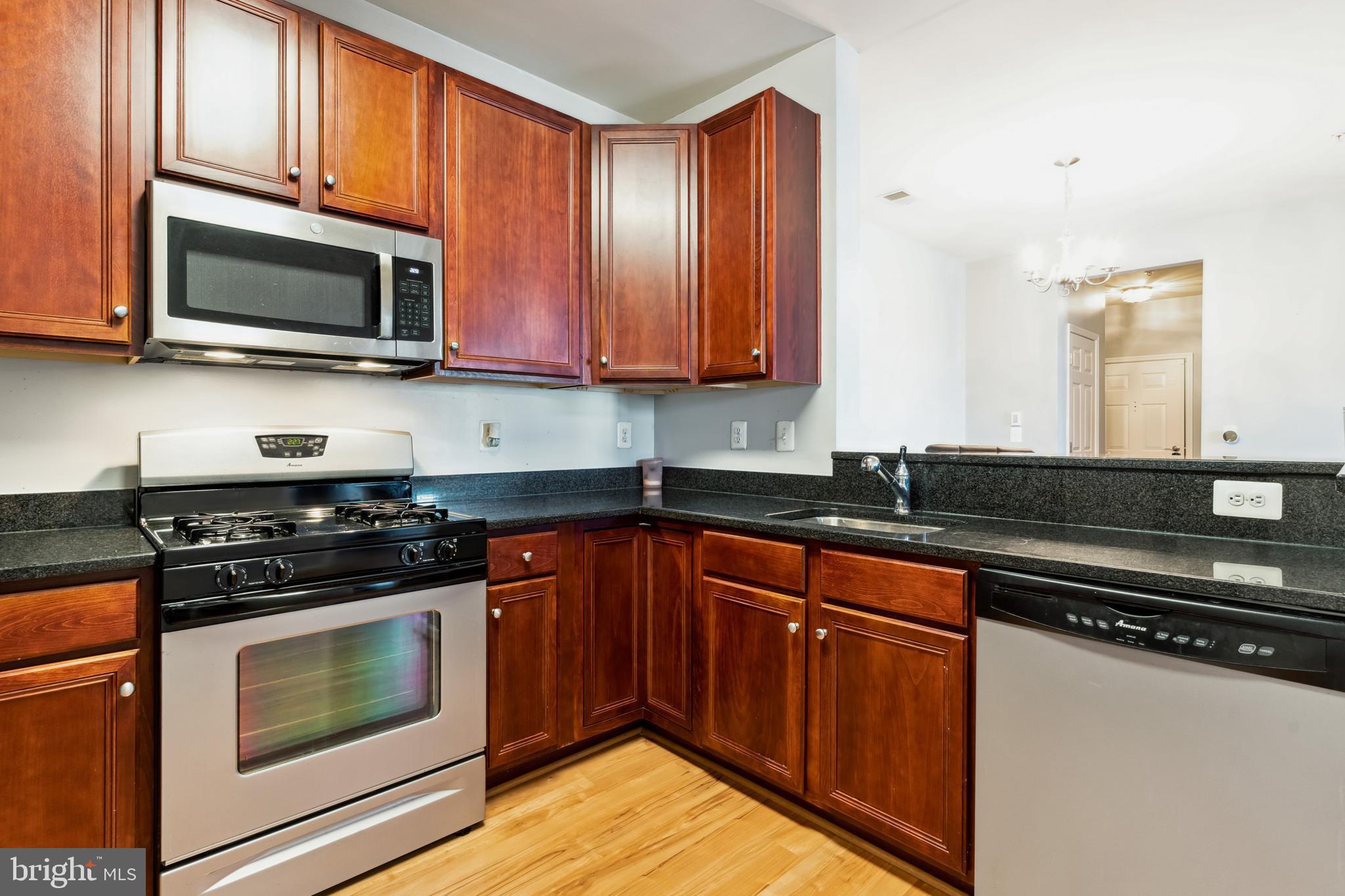 THE ADDISON AT ST PAUL - Residential