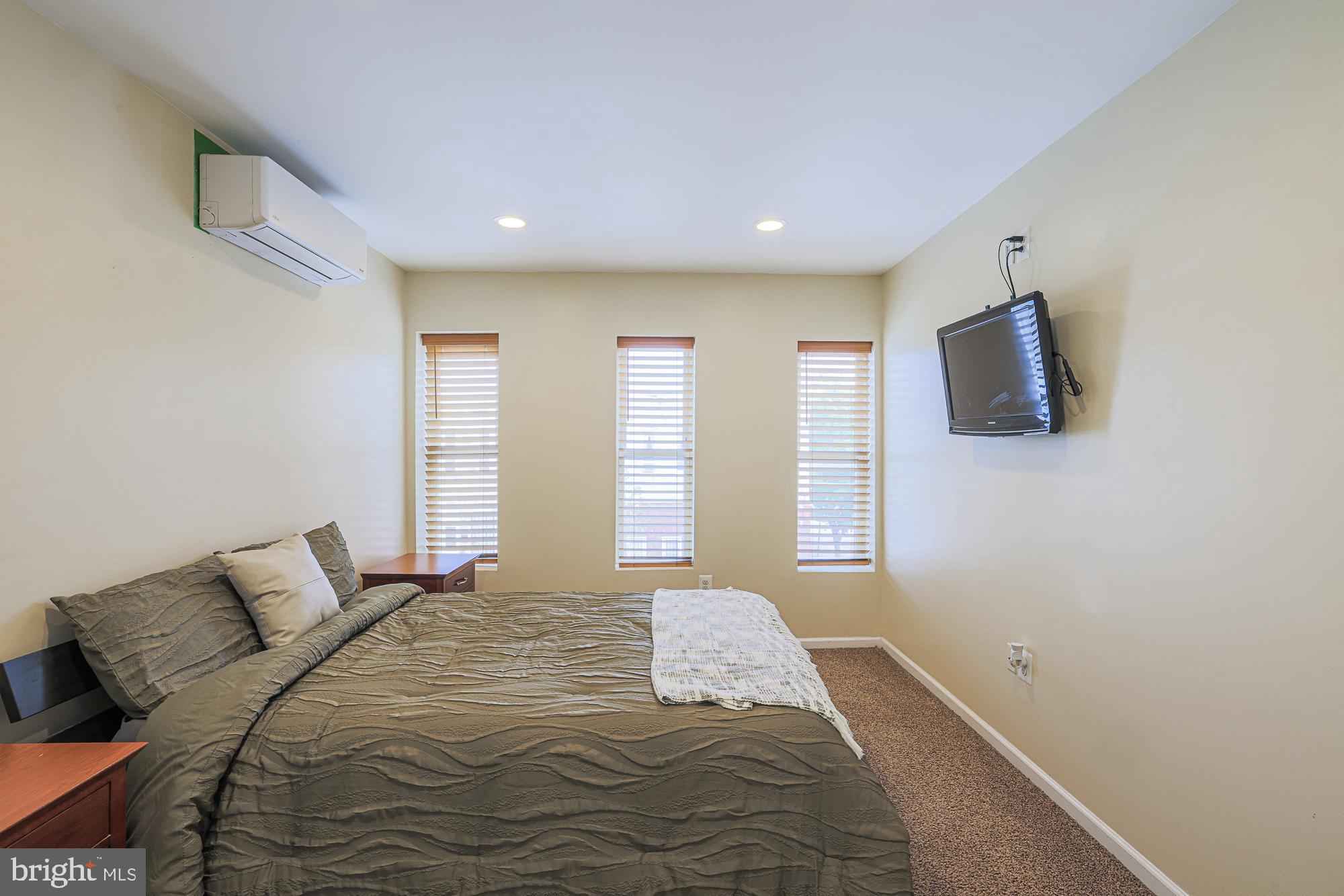 MOUNT CLARE - Residential