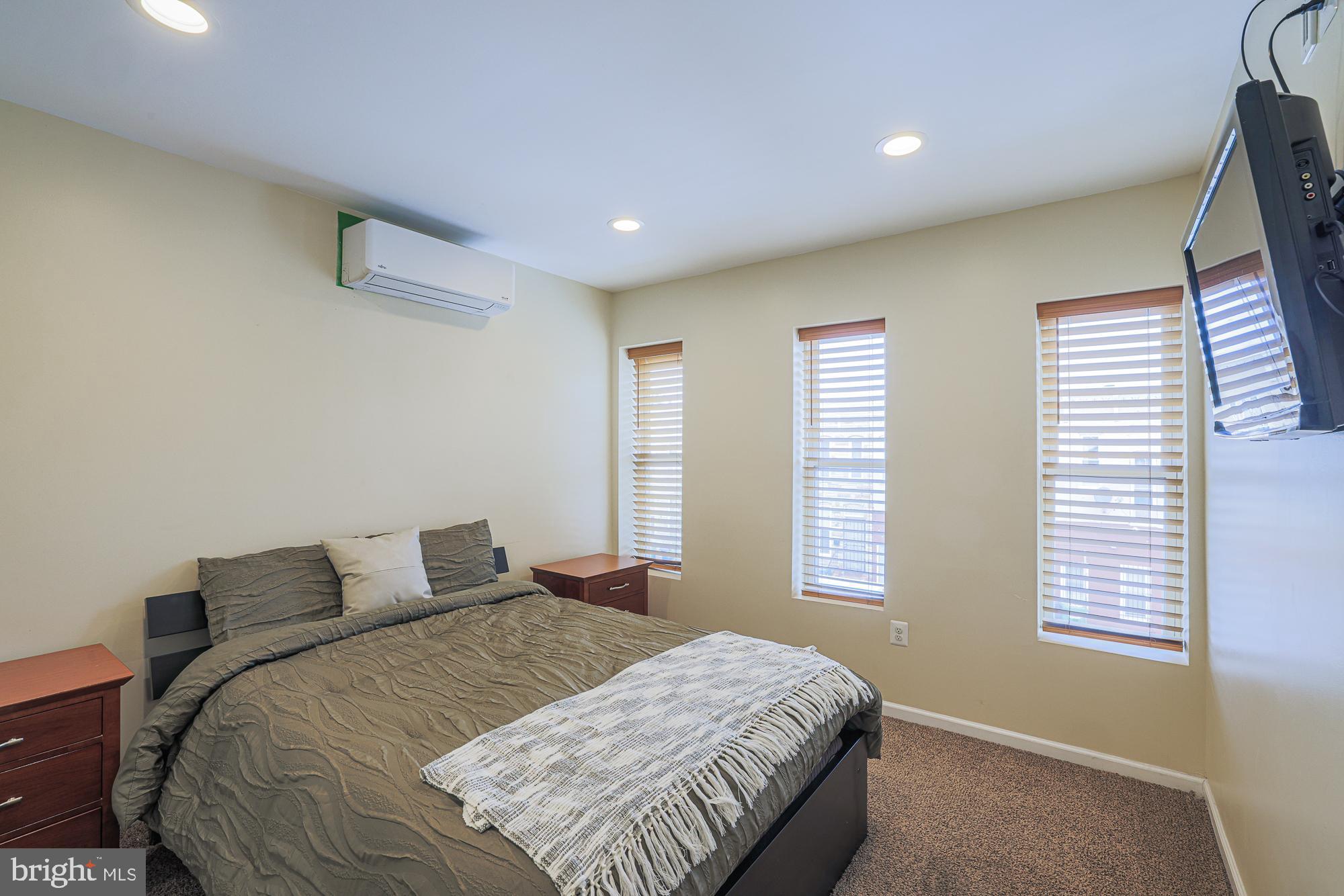 MOUNT CLARE - Residential