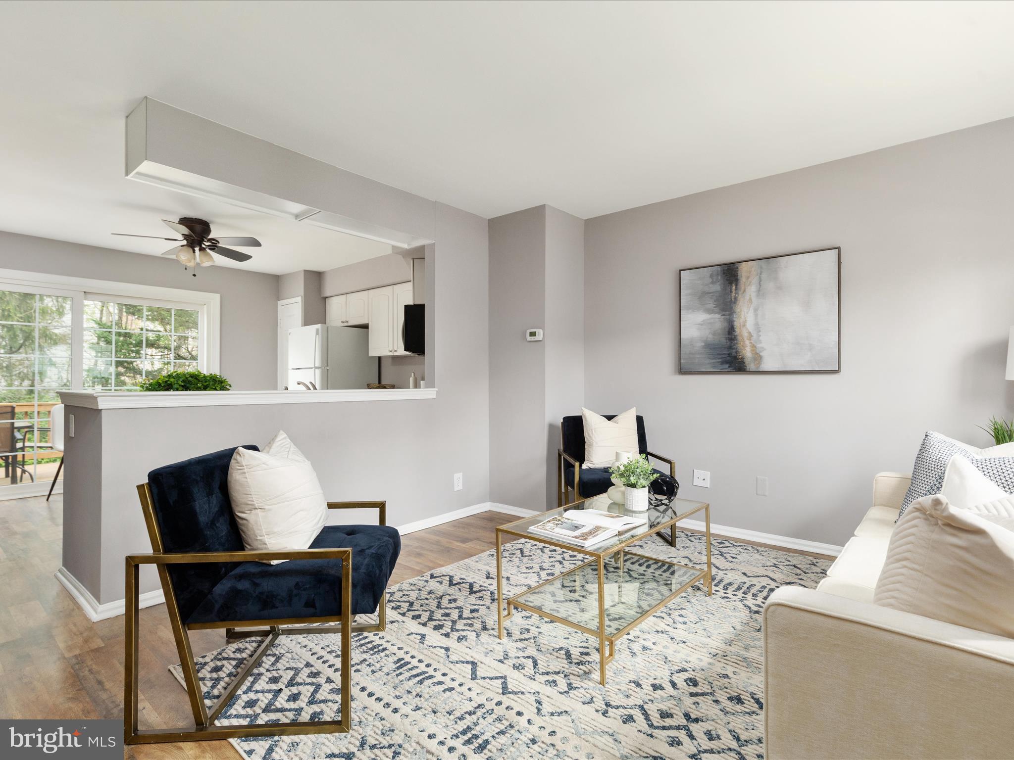 LONDON TOWN WEST - Residential