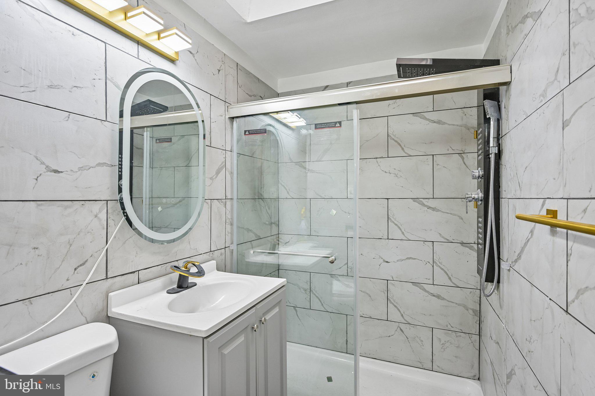 ELMWOOD PARK - Residential
