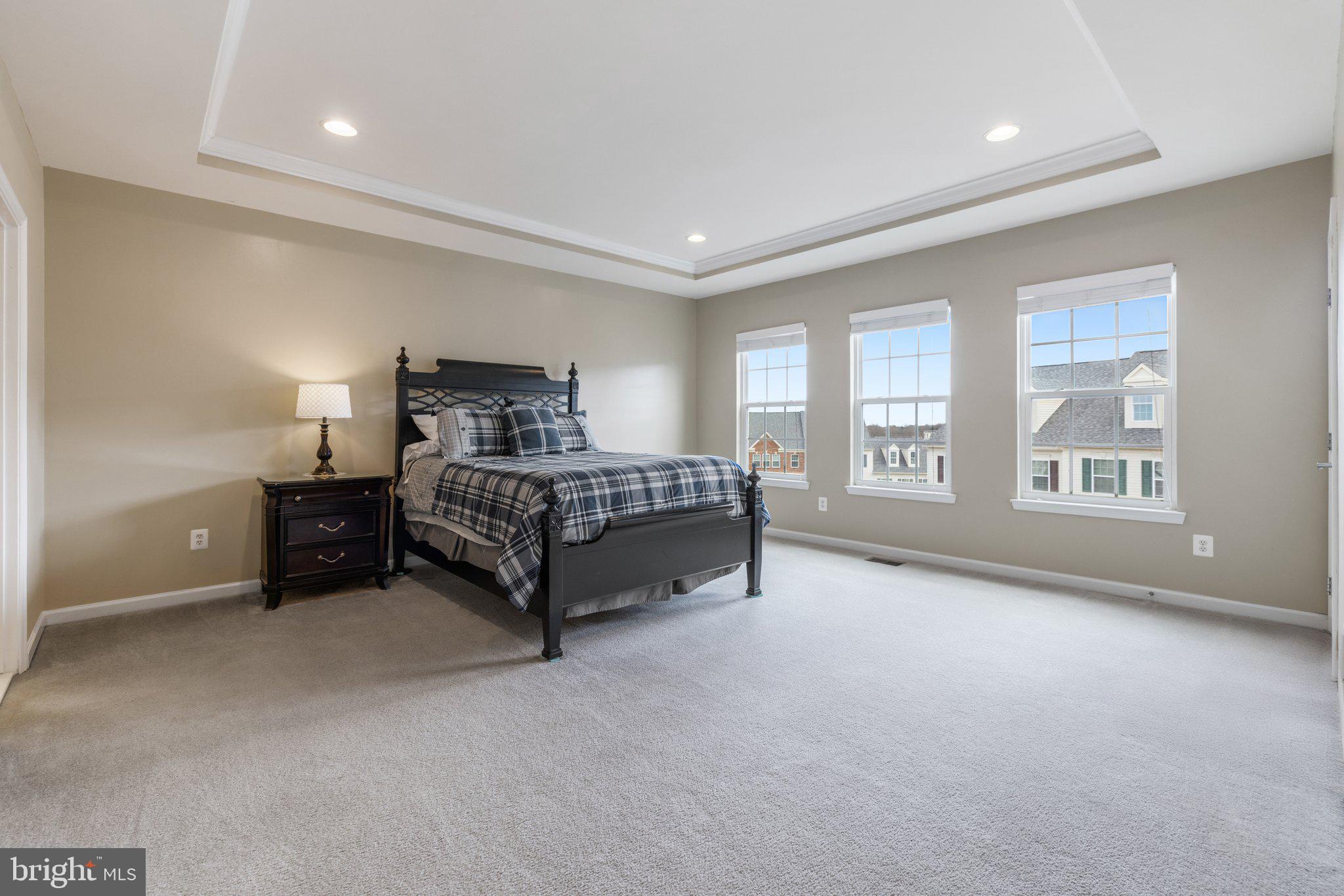 SOMERSET CONDO - Residential