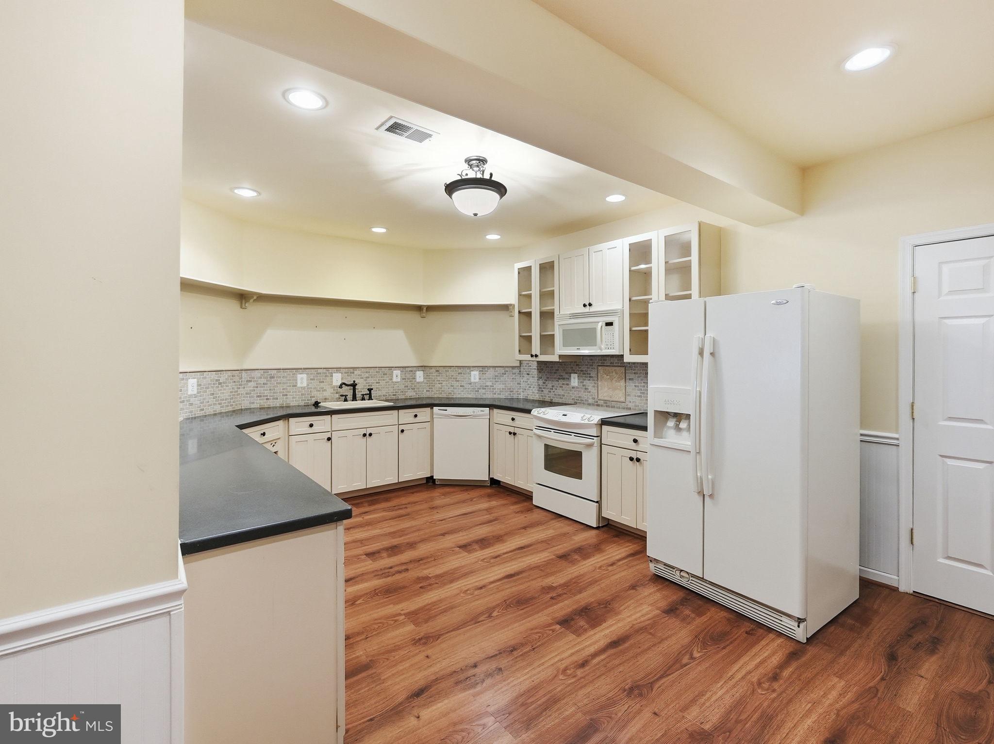 PRESIDENTIAL HILLS - Residential