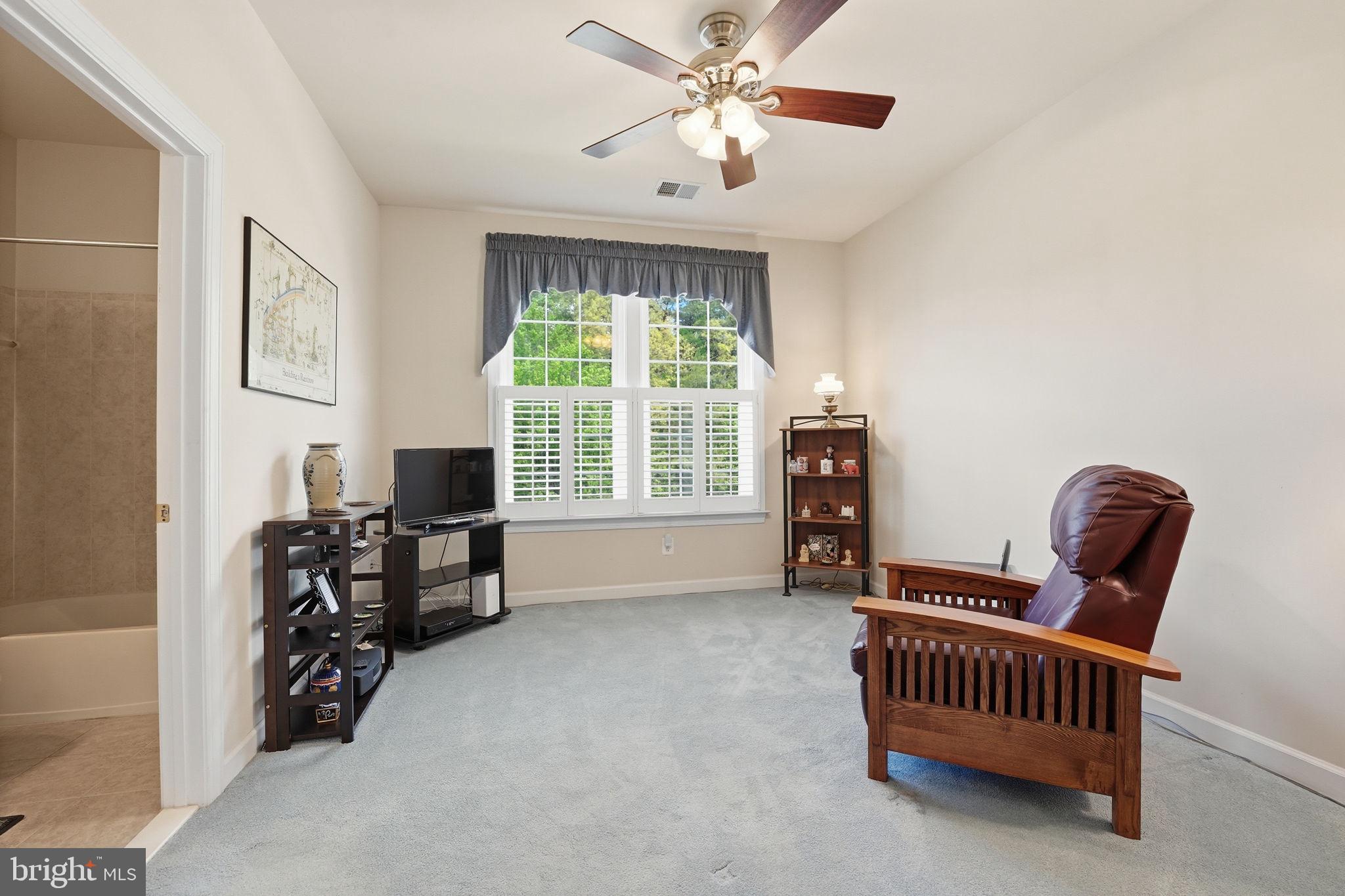 PRESIDENTIAL HILLS - Residential