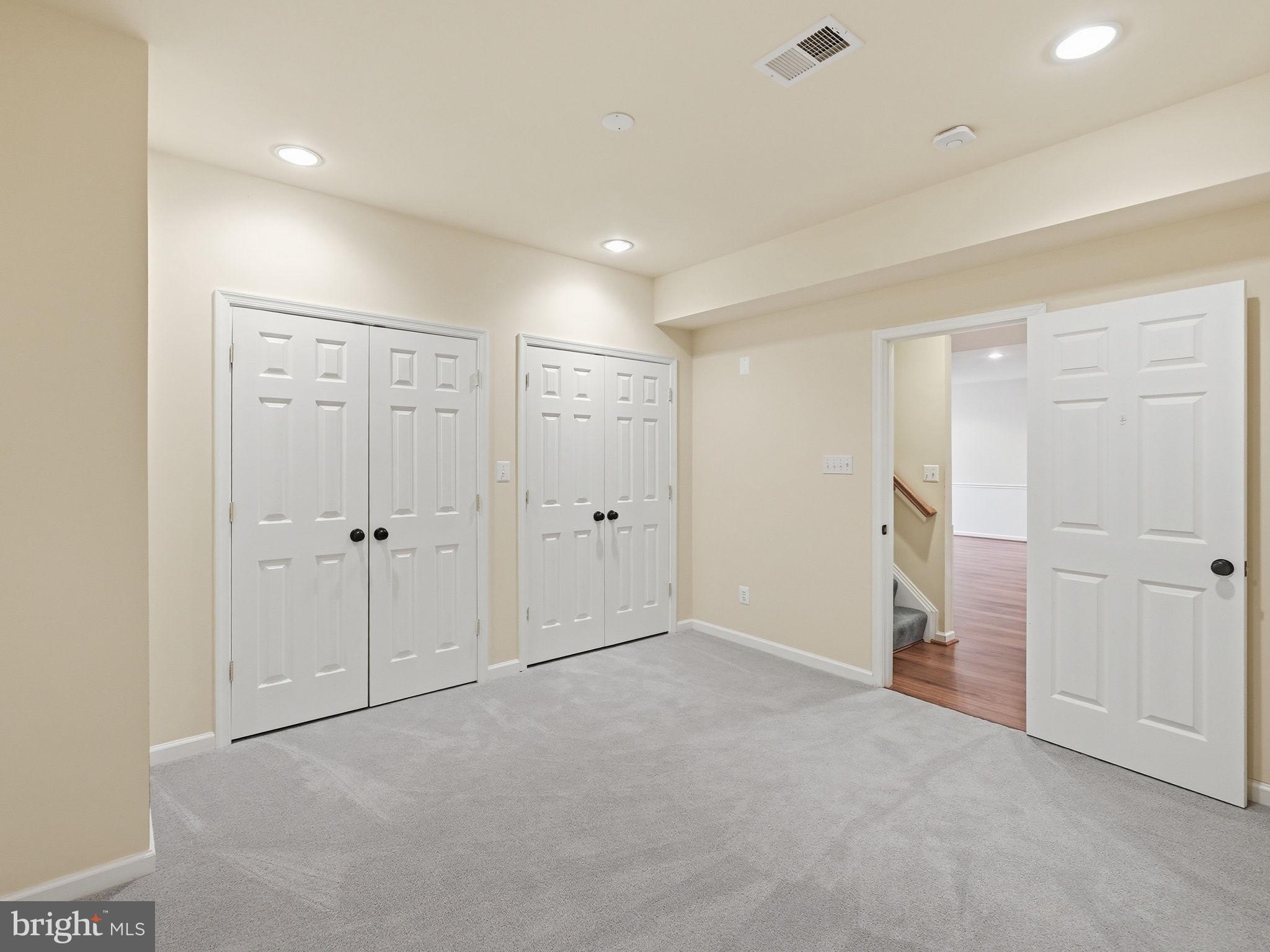 PRESIDENTIAL HILLS - Residential