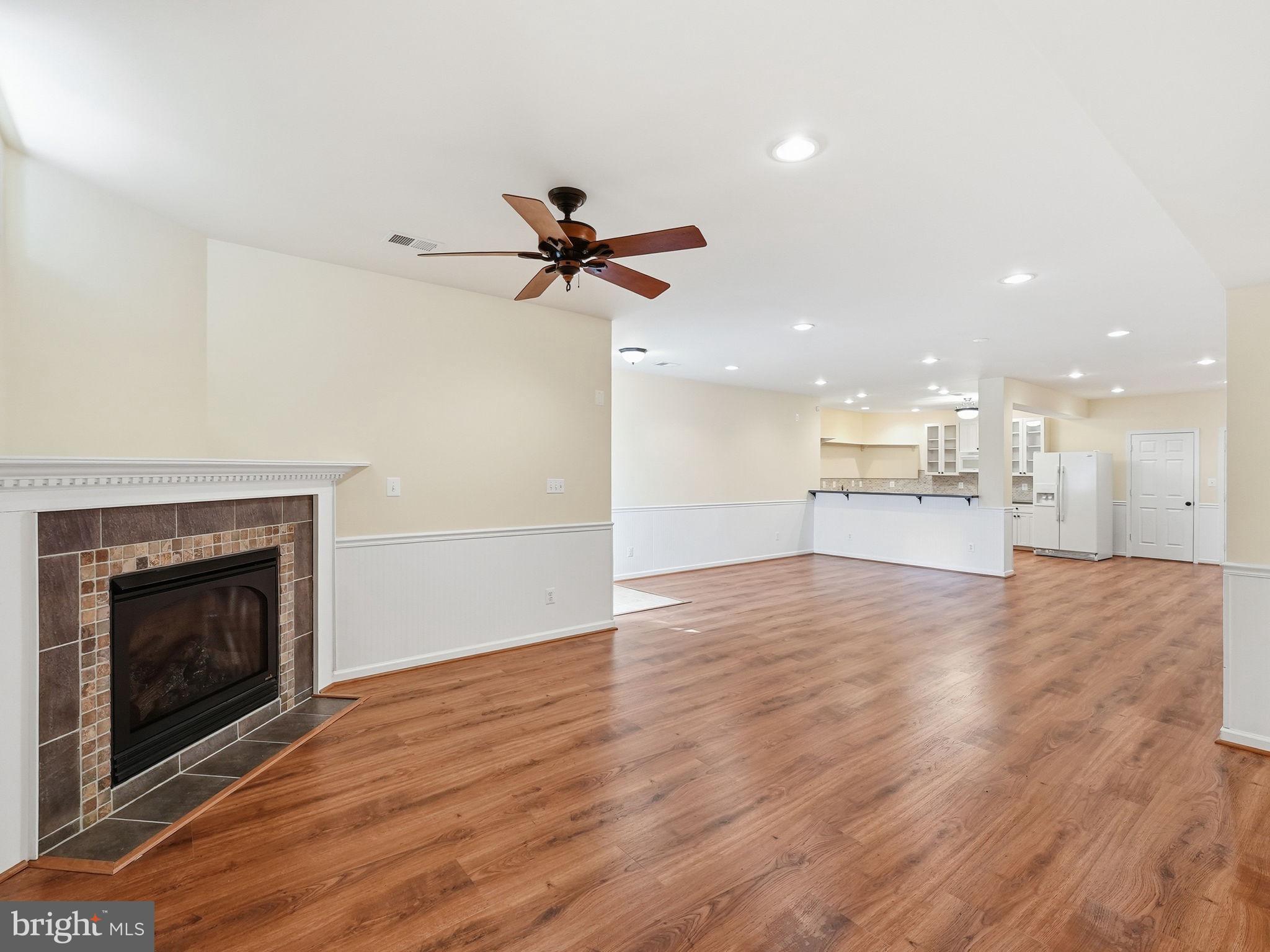 PRESIDENTIAL HILLS - Residential