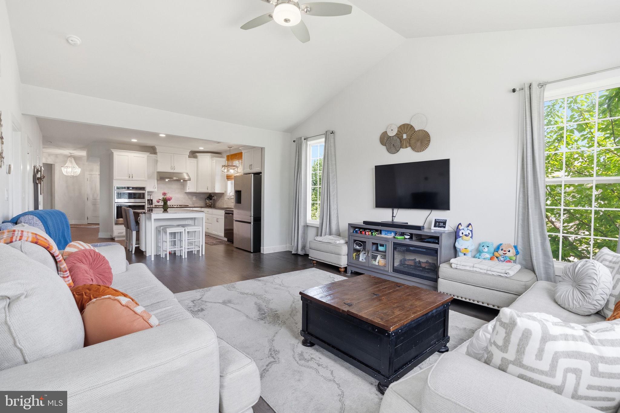 WHITE SPRINGS AT PROVIDENCE - Residential