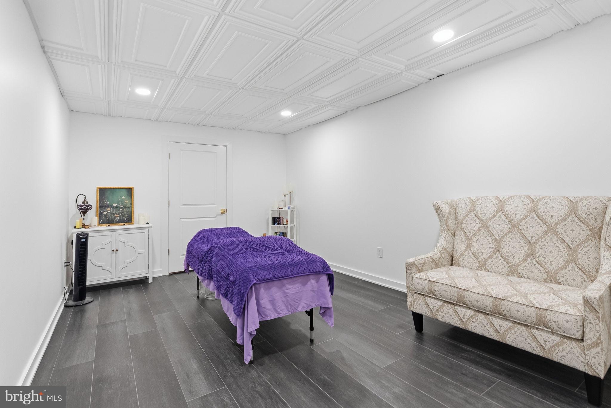 WHITE SPRINGS AT PROVIDENCE - Residential