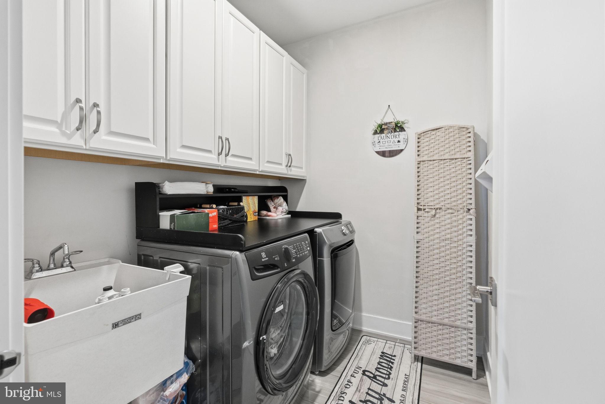WHITE SPRINGS AT PROVIDENCE - Residential