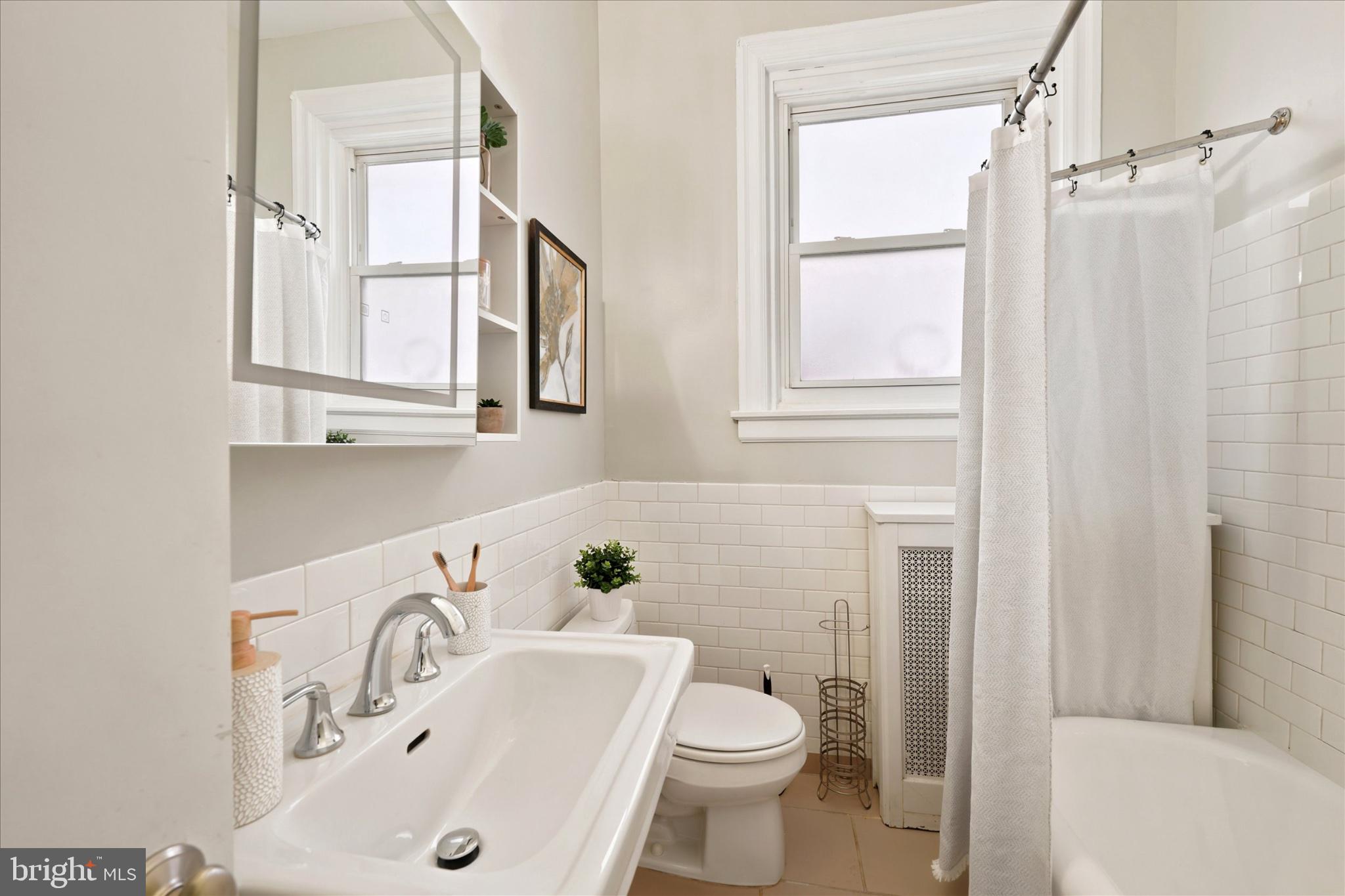 WASHINGTON SQ WEST - Residential