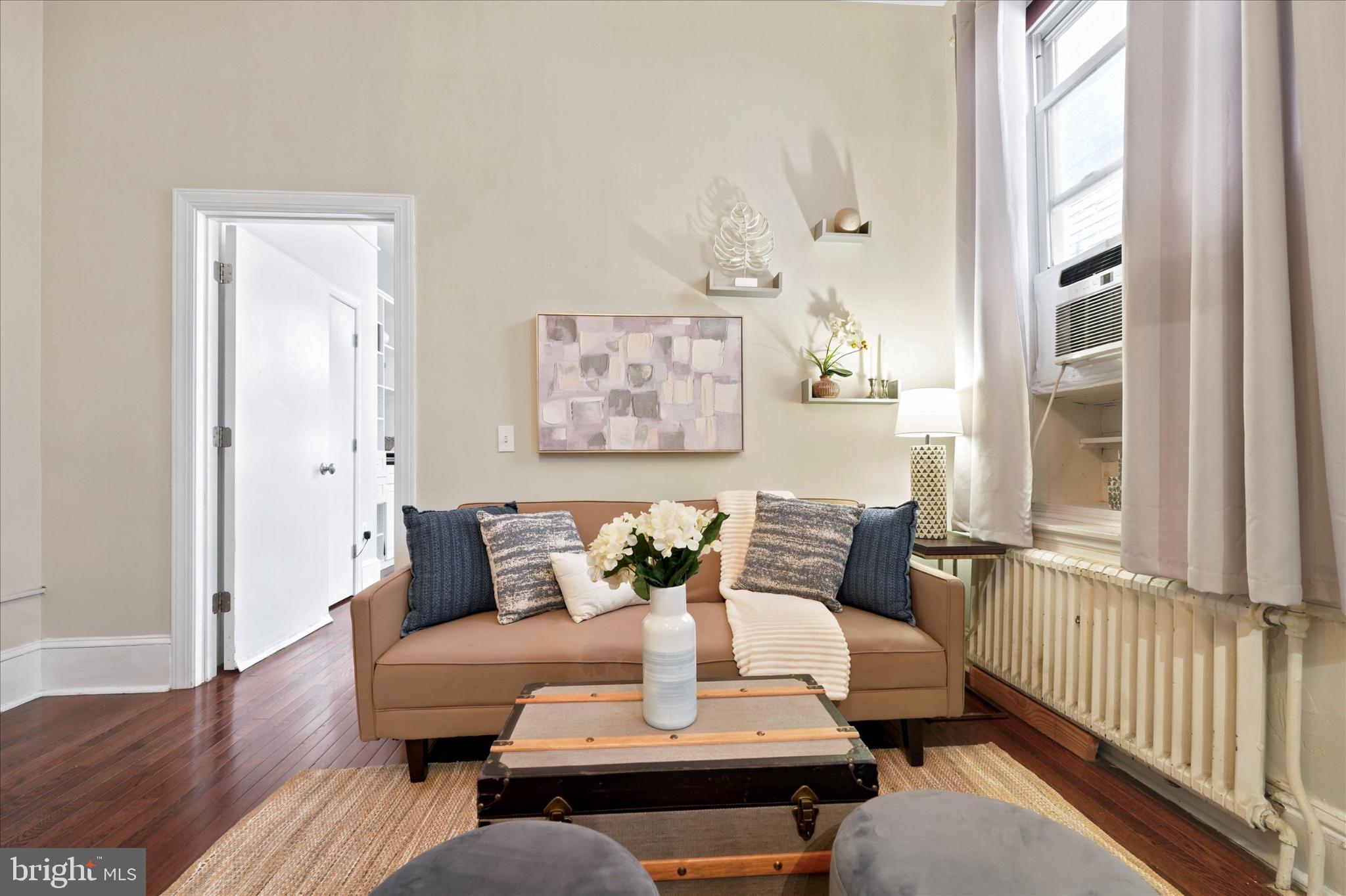 WASHINGTON SQ WEST - Residential