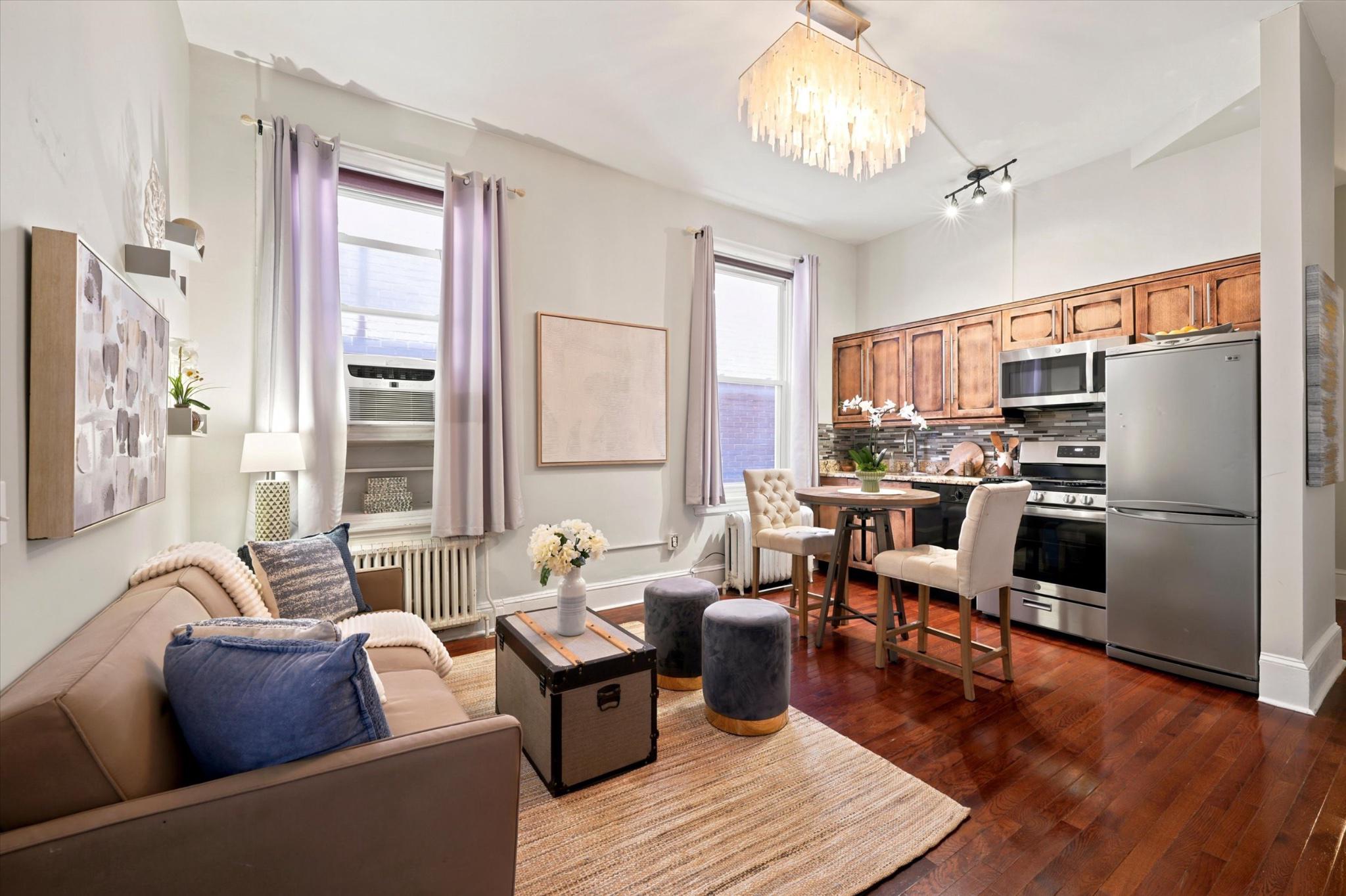 WASHINGTON SQ WEST - Residential