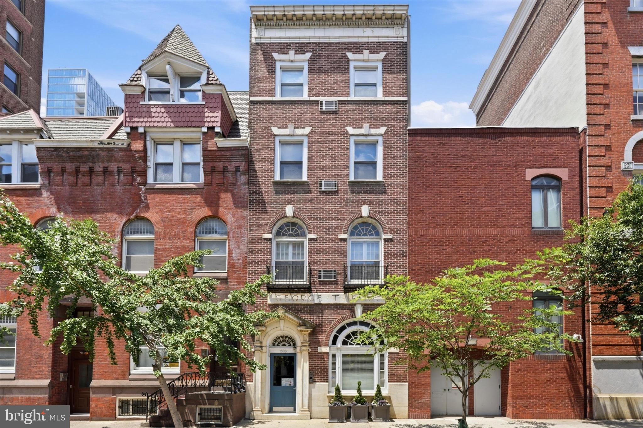WASHINGTON SQ WEST - Residential