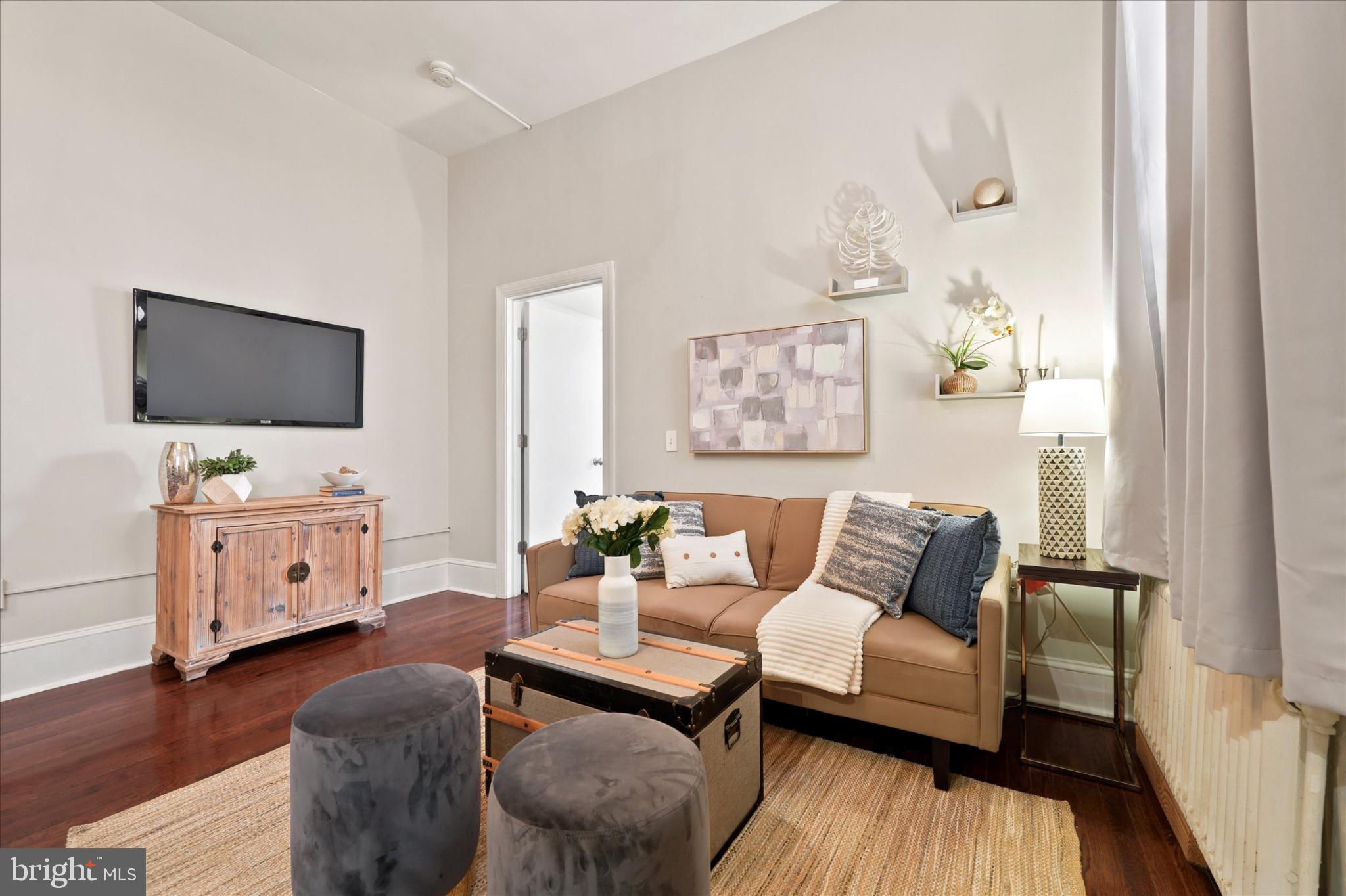 WASHINGTON SQ WEST - Residential