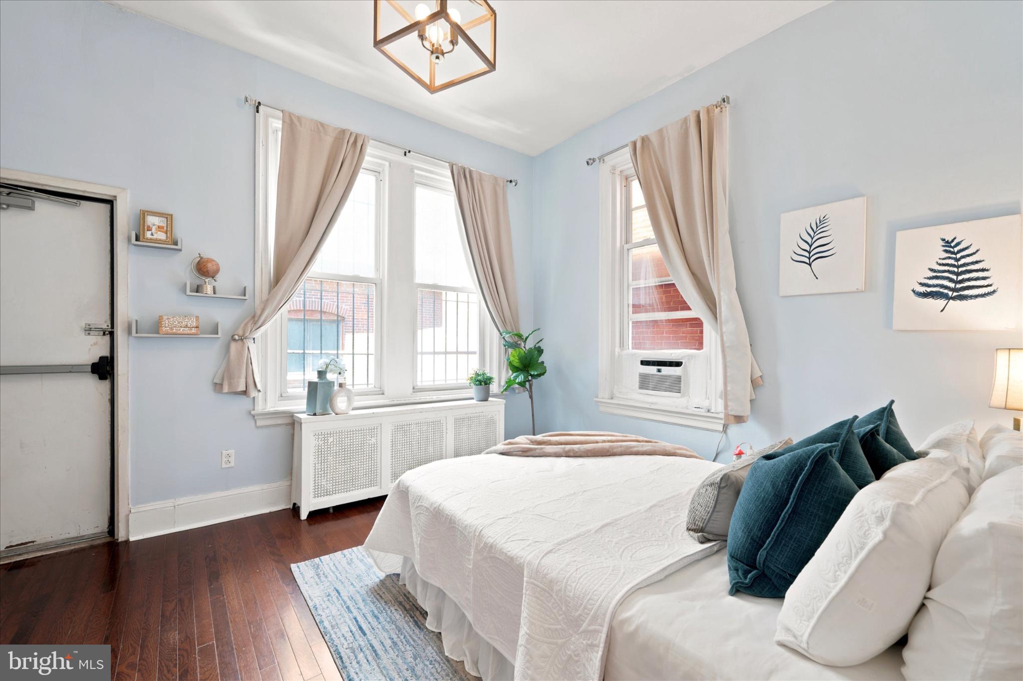 WASHINGTON SQ WEST - Residential
