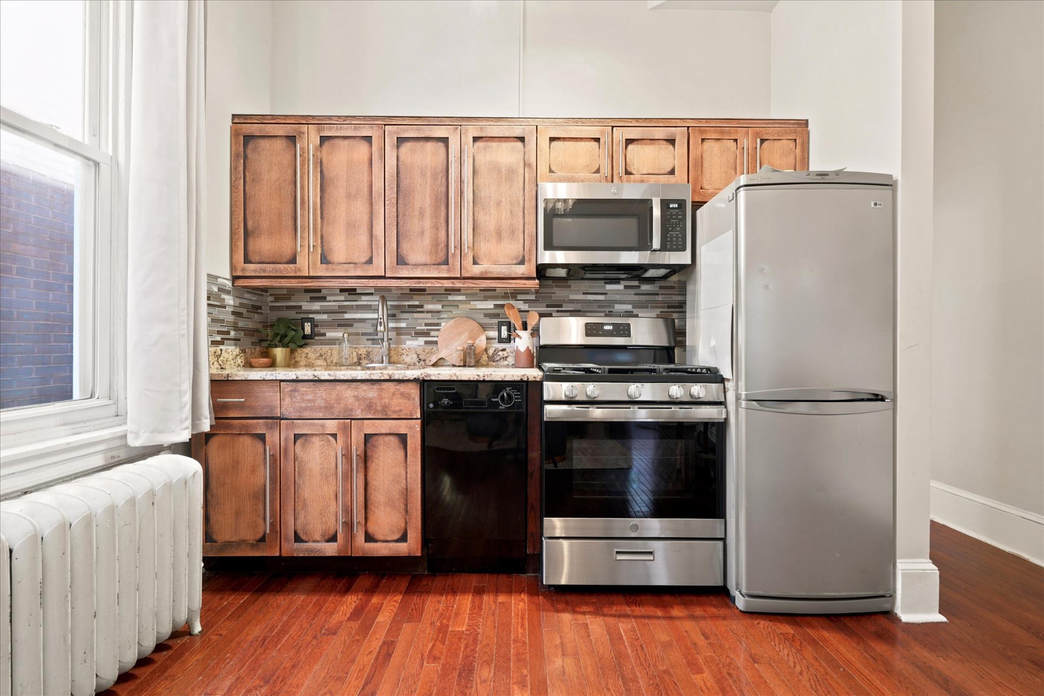 WASHINGTON SQ WEST - Residential