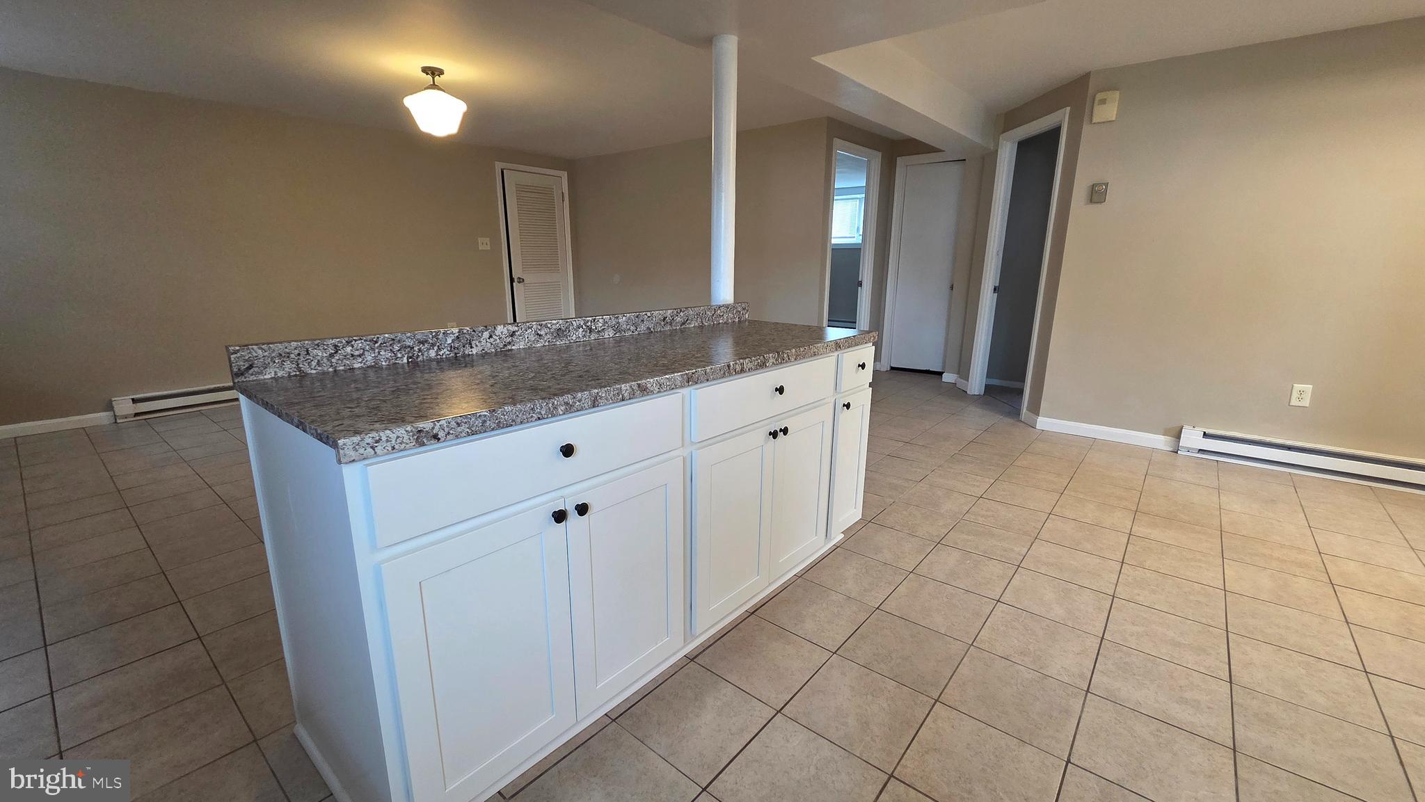 HILLCREST - Residential Lease