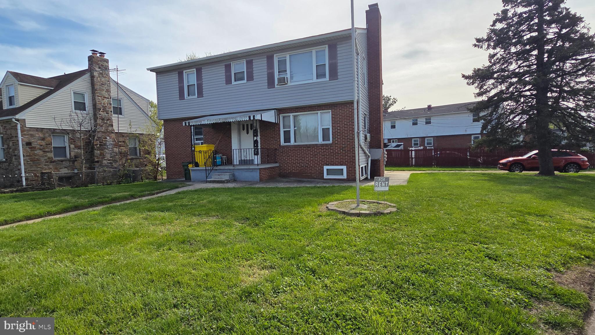 HILLCREST - Residential Lease
