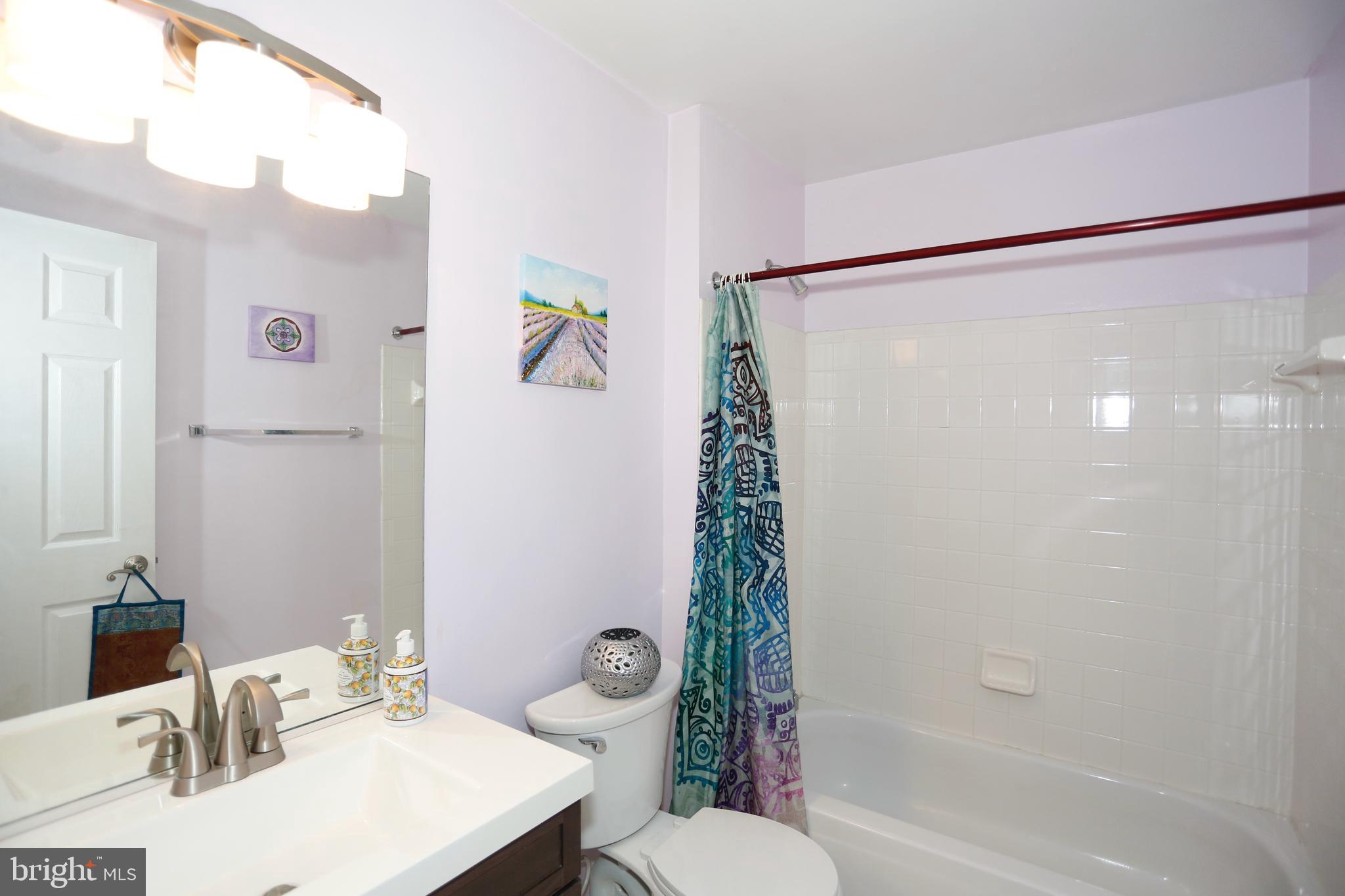 KENTLANDS VIEW - Residential