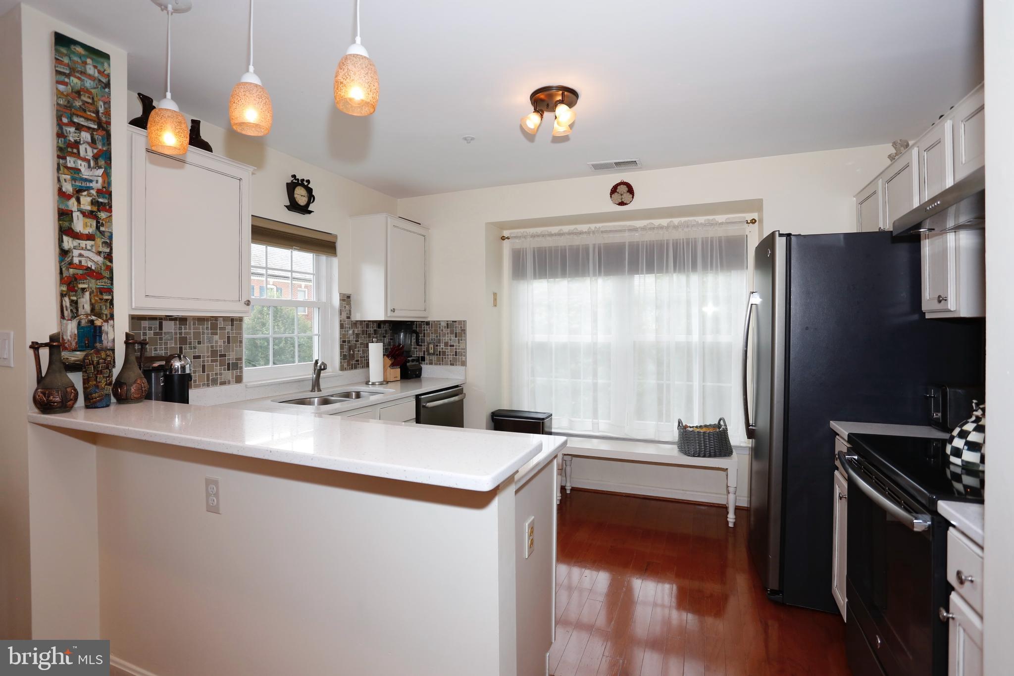 KENTLANDS VIEW - Residential