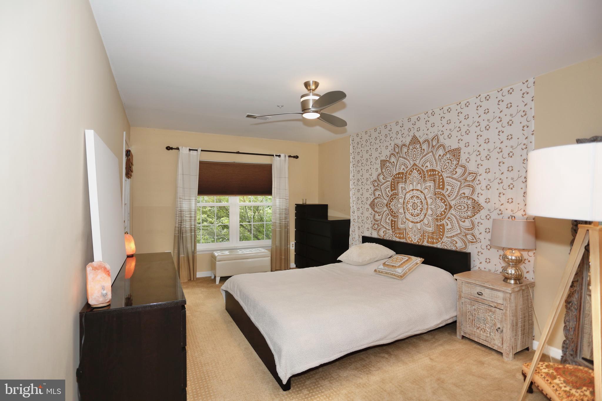 KENTLANDS VIEW - Residential