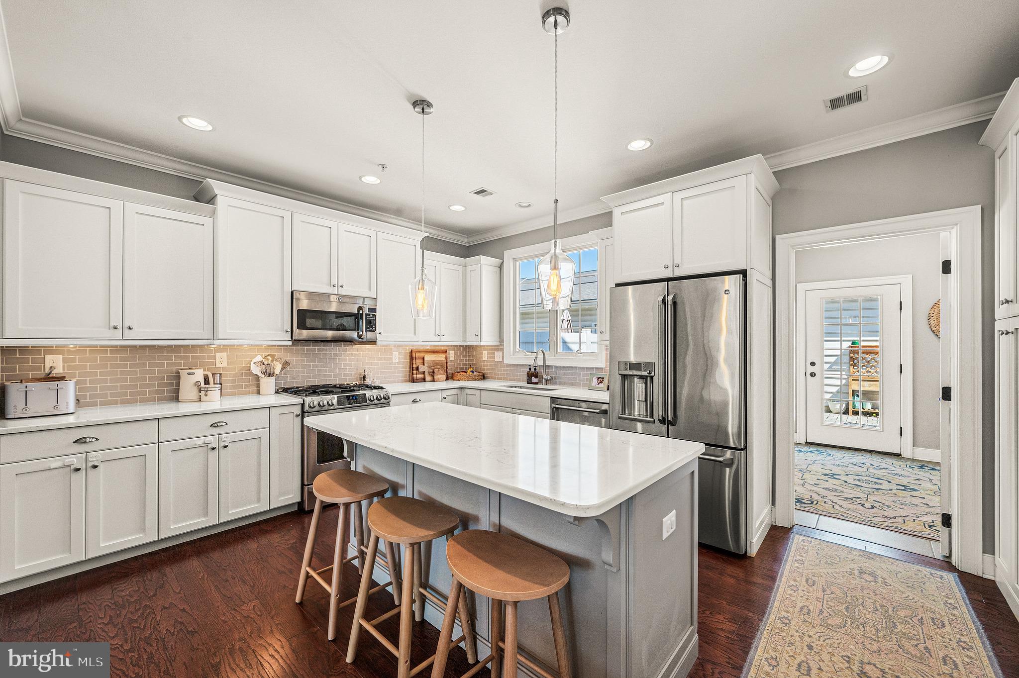 MAGNOLIA PLACE - Residential
