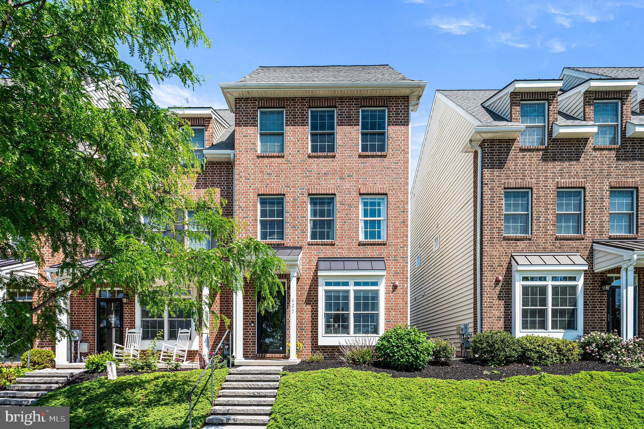 MAGNOLIA PLACE - Residential