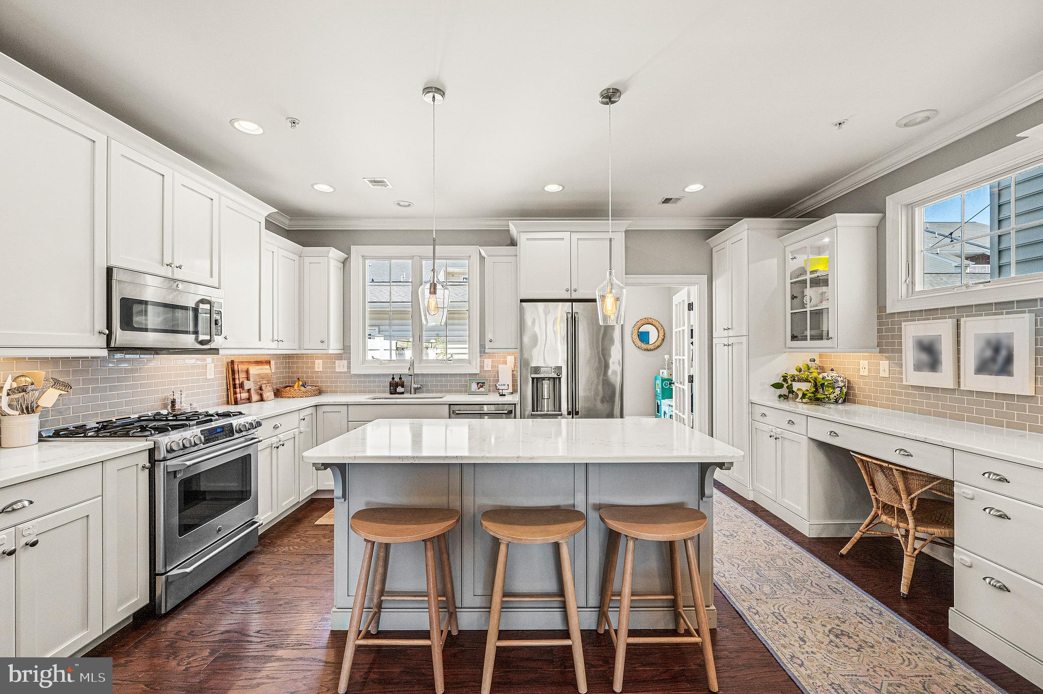 MAGNOLIA PLACE - Residential