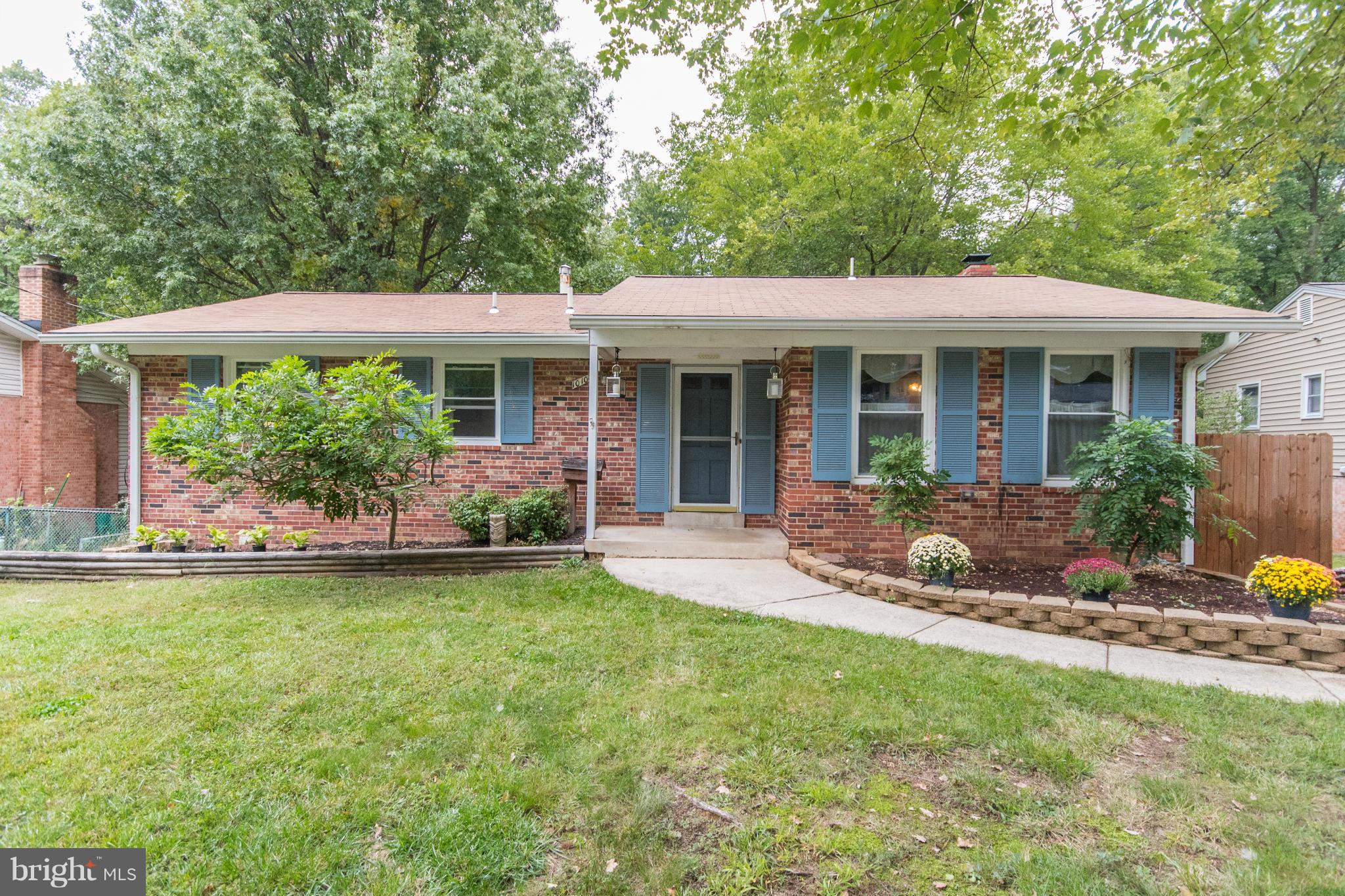 MOSBY WOODS - Residential