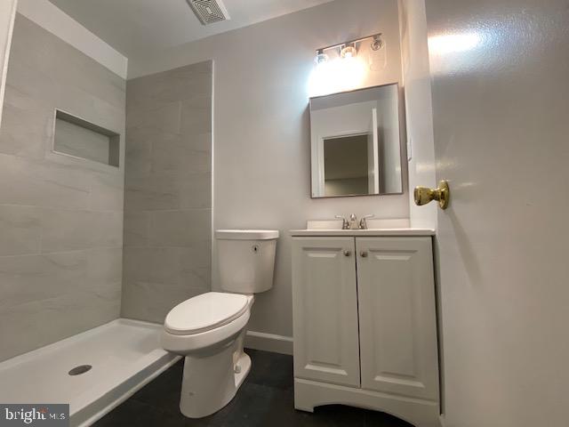 MAPLE SHADE - Residential Lease