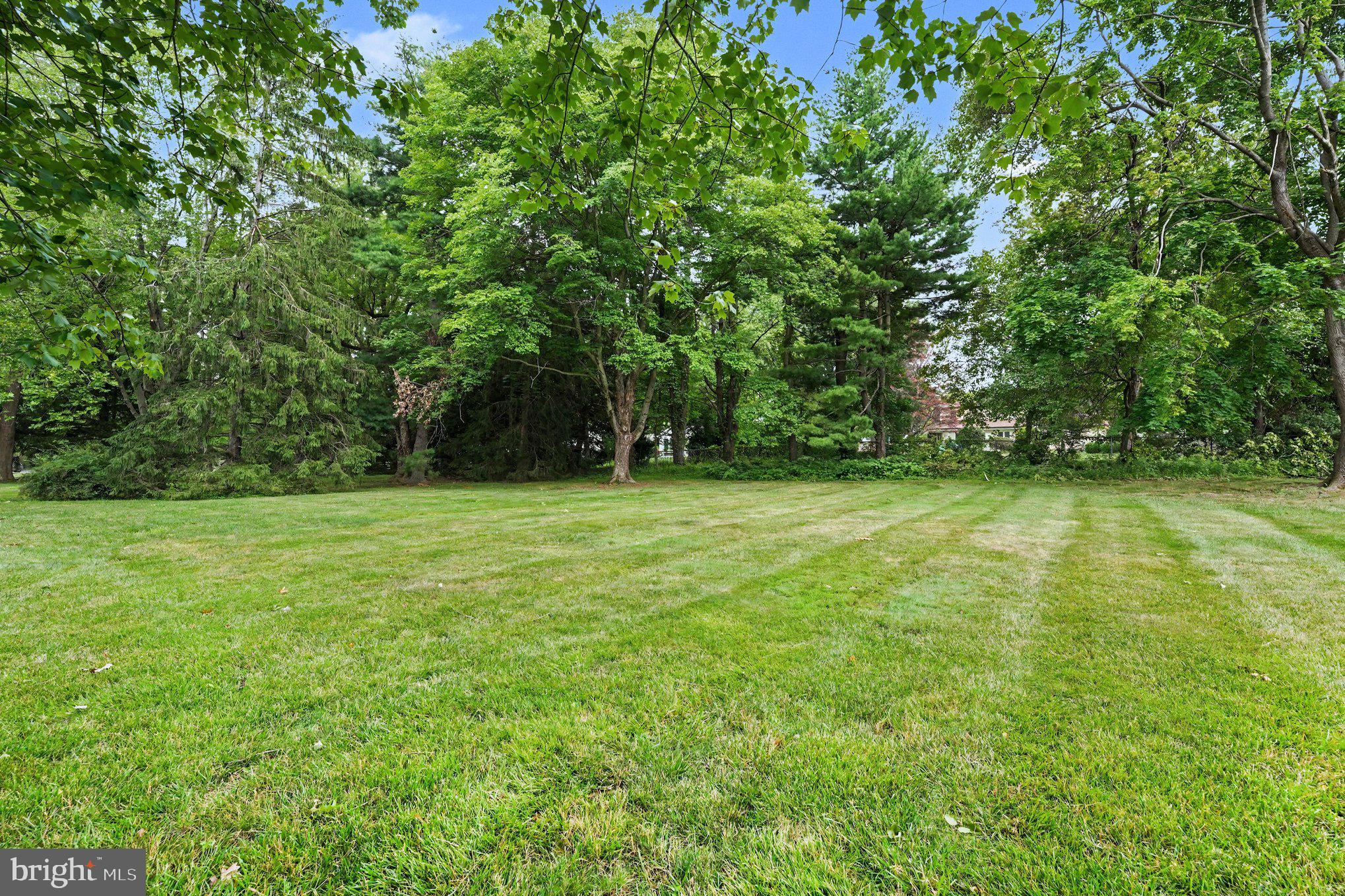 MAPLE GLEN - Residential