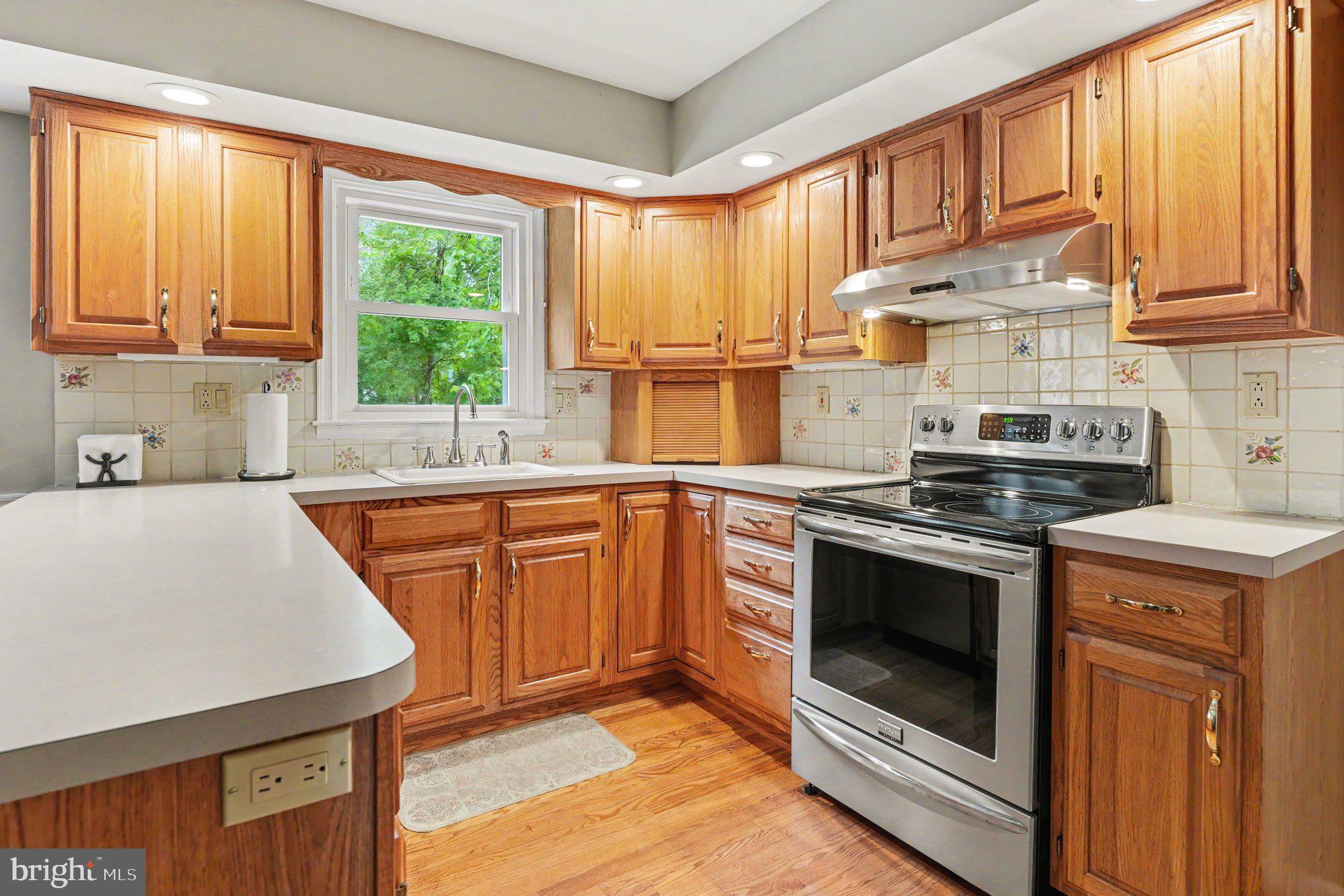MAPLE GLEN - Residential
