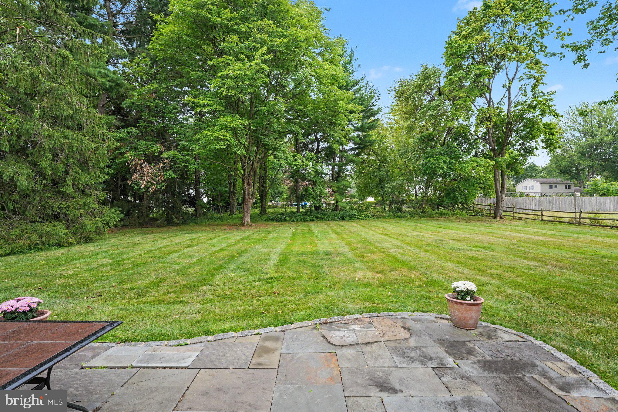 MAPLE GLEN - Residential