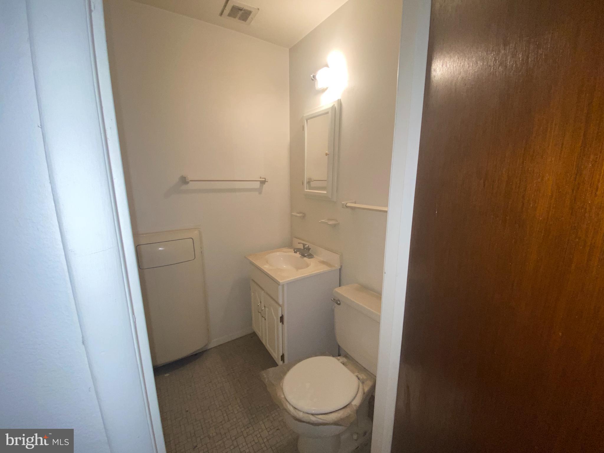 OXON HILL - Residential