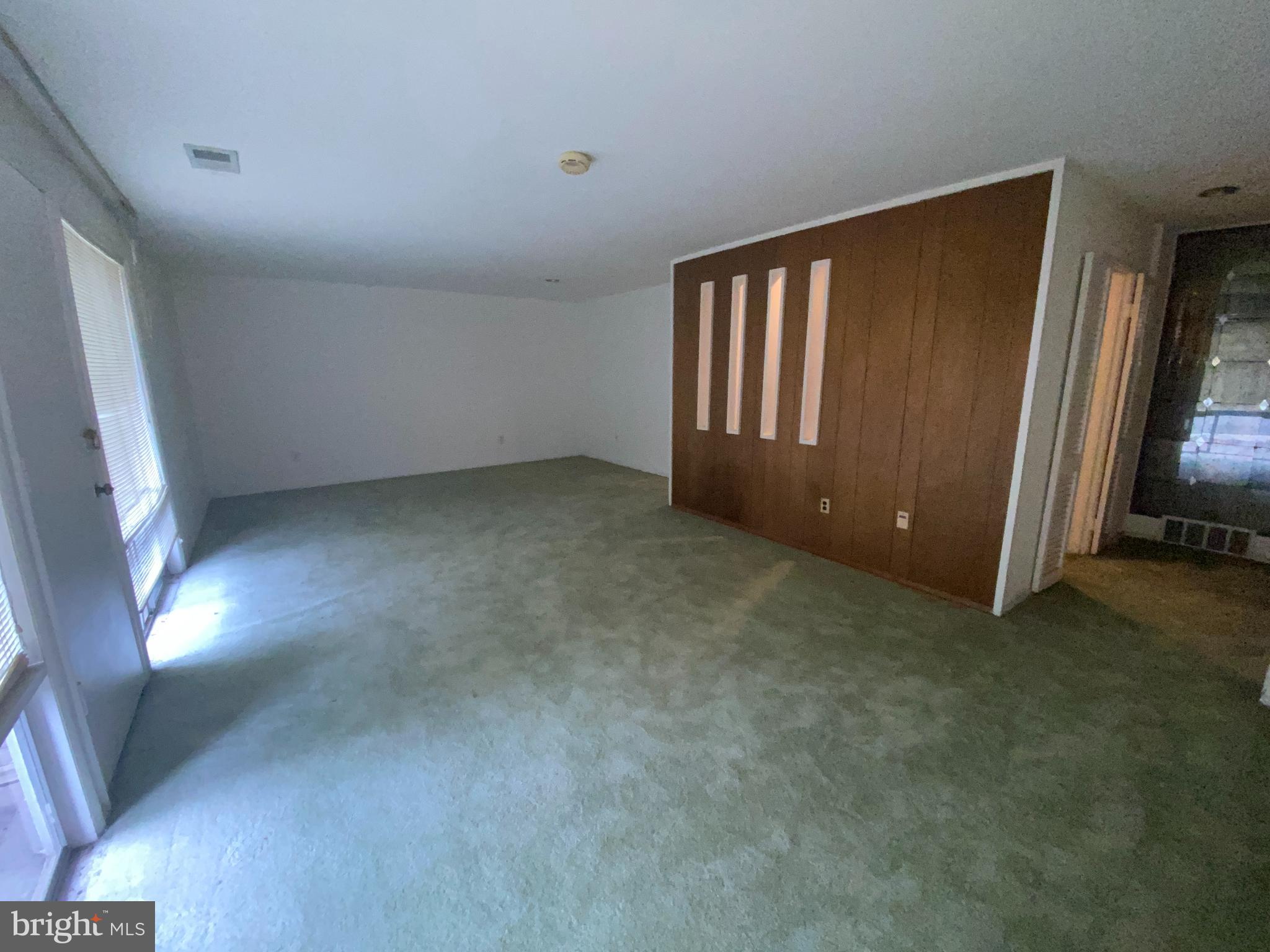 OXON HILL - Residential