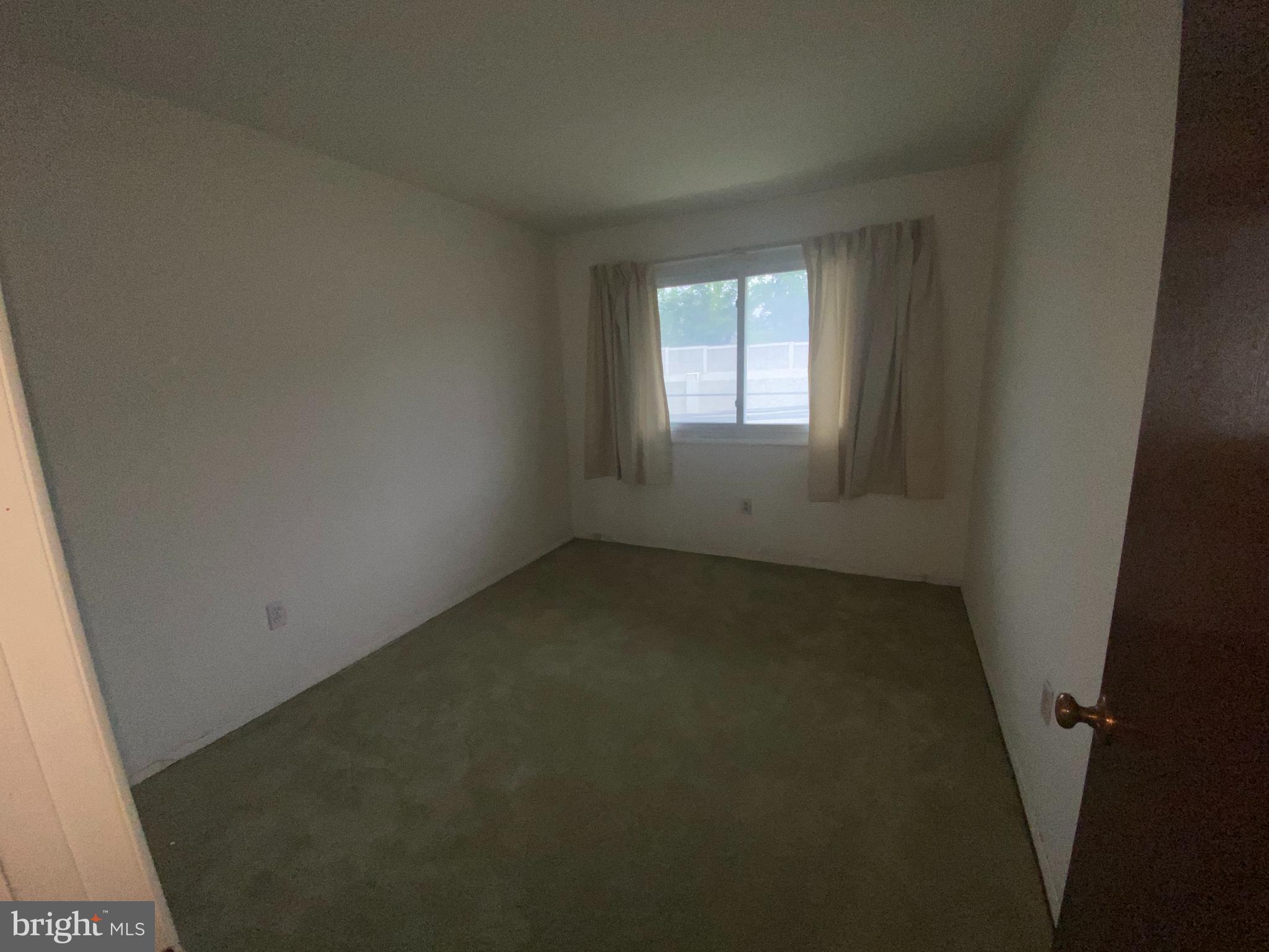 OXON HILL - Residential