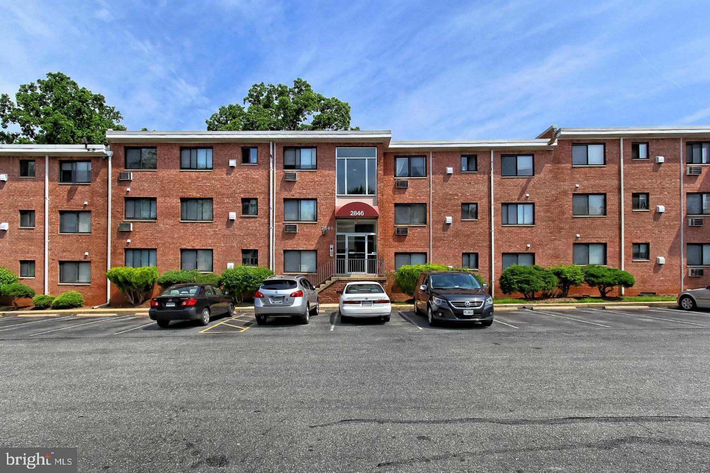 JAMES LEE CONDO - Residential