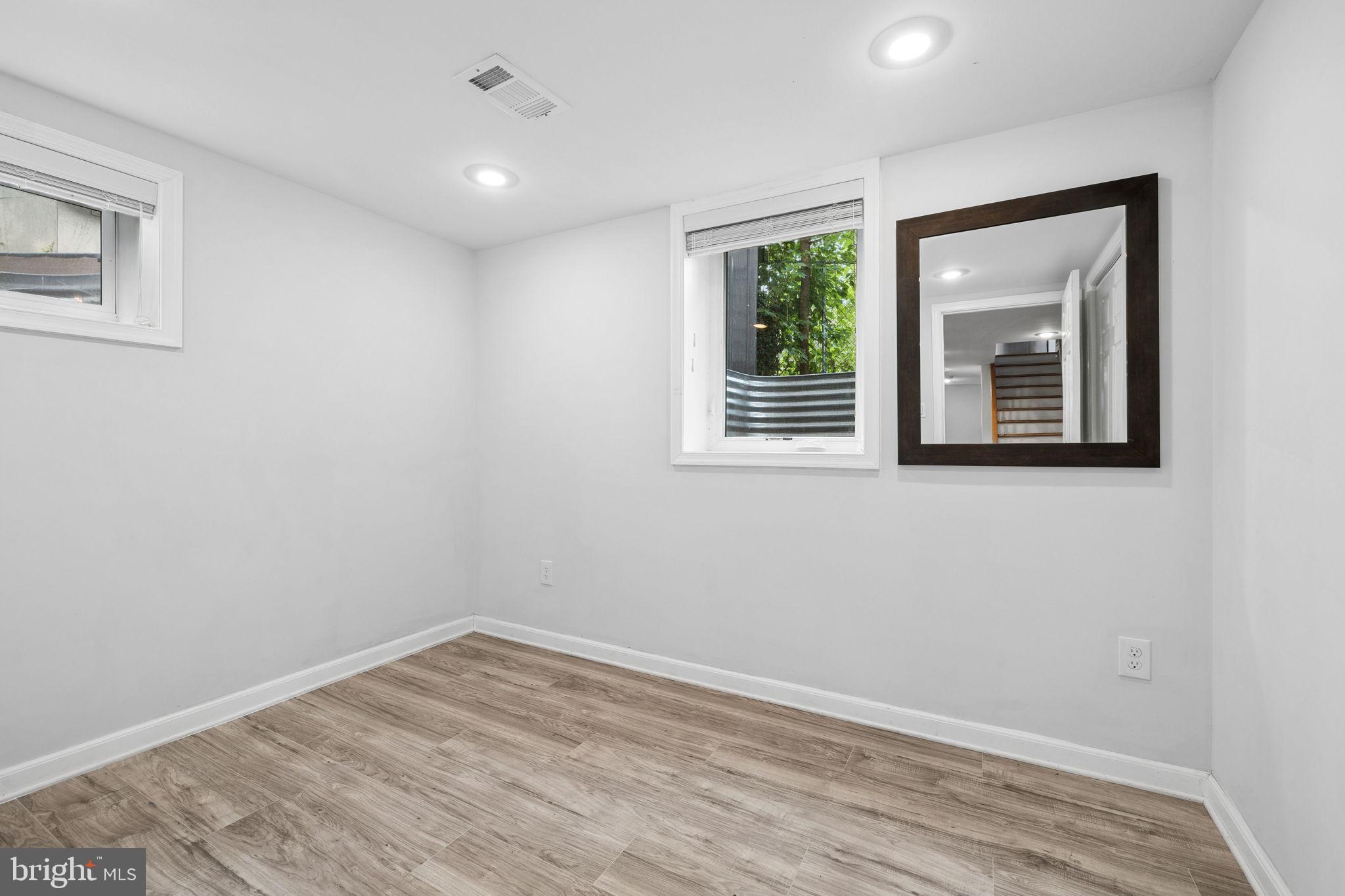 BERWYN HEIGHTS - Residential