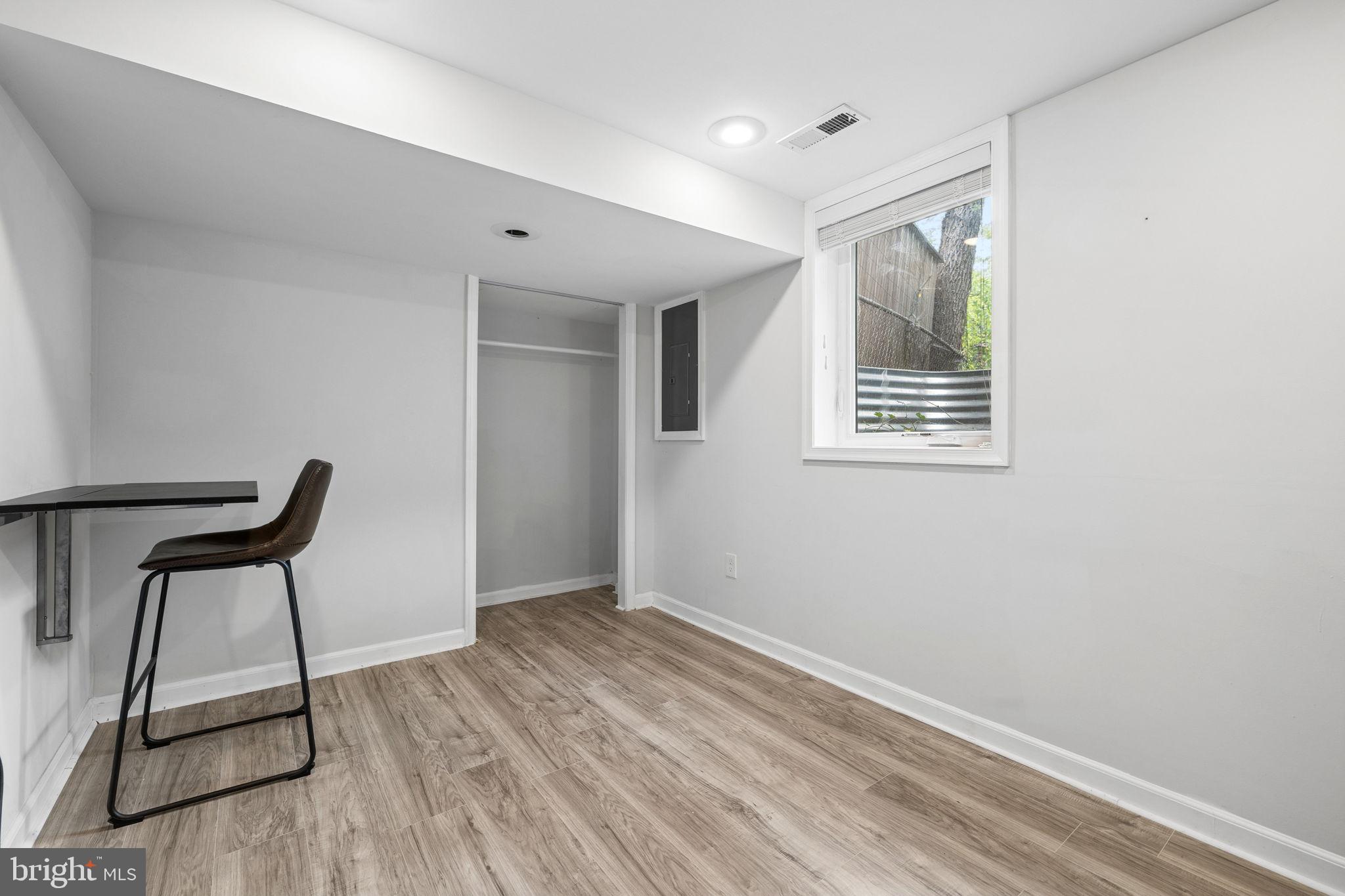 BERWYN HEIGHTS - Residential