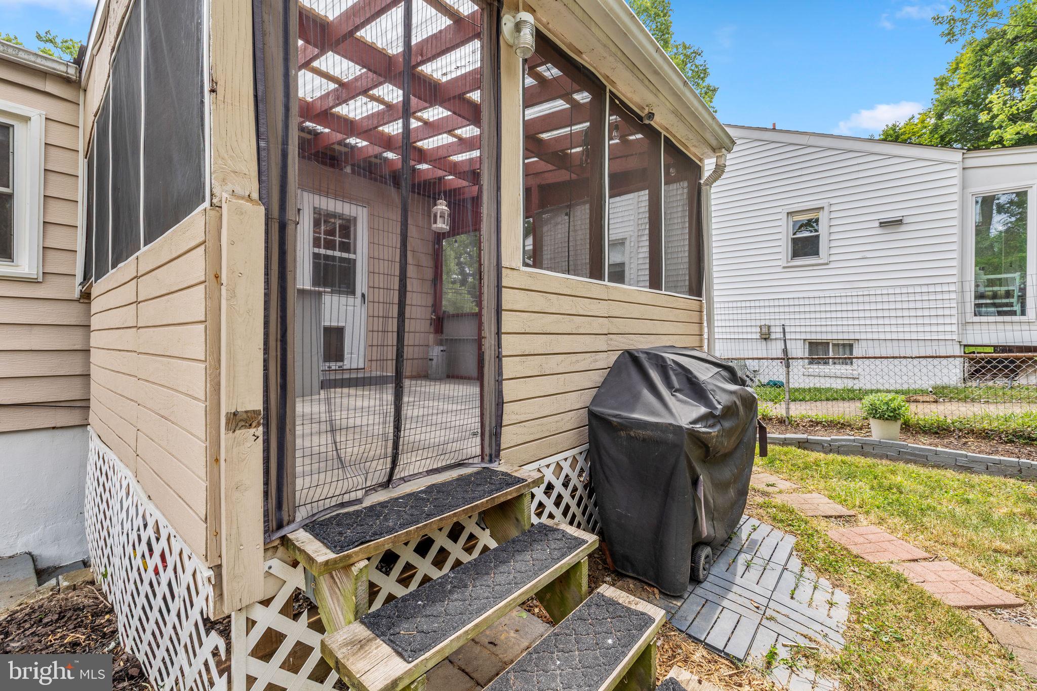 BERWYN HEIGHTS - Residential