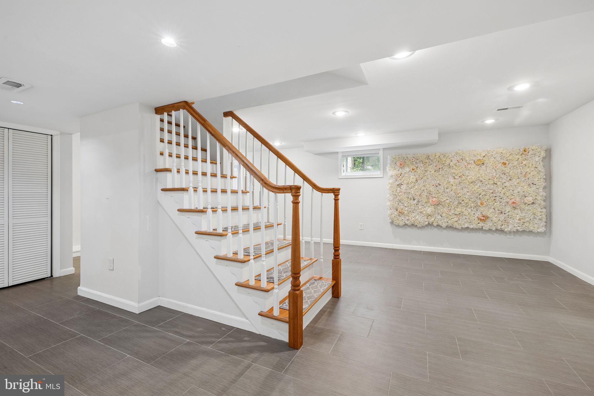 BERWYN HEIGHTS - Residential