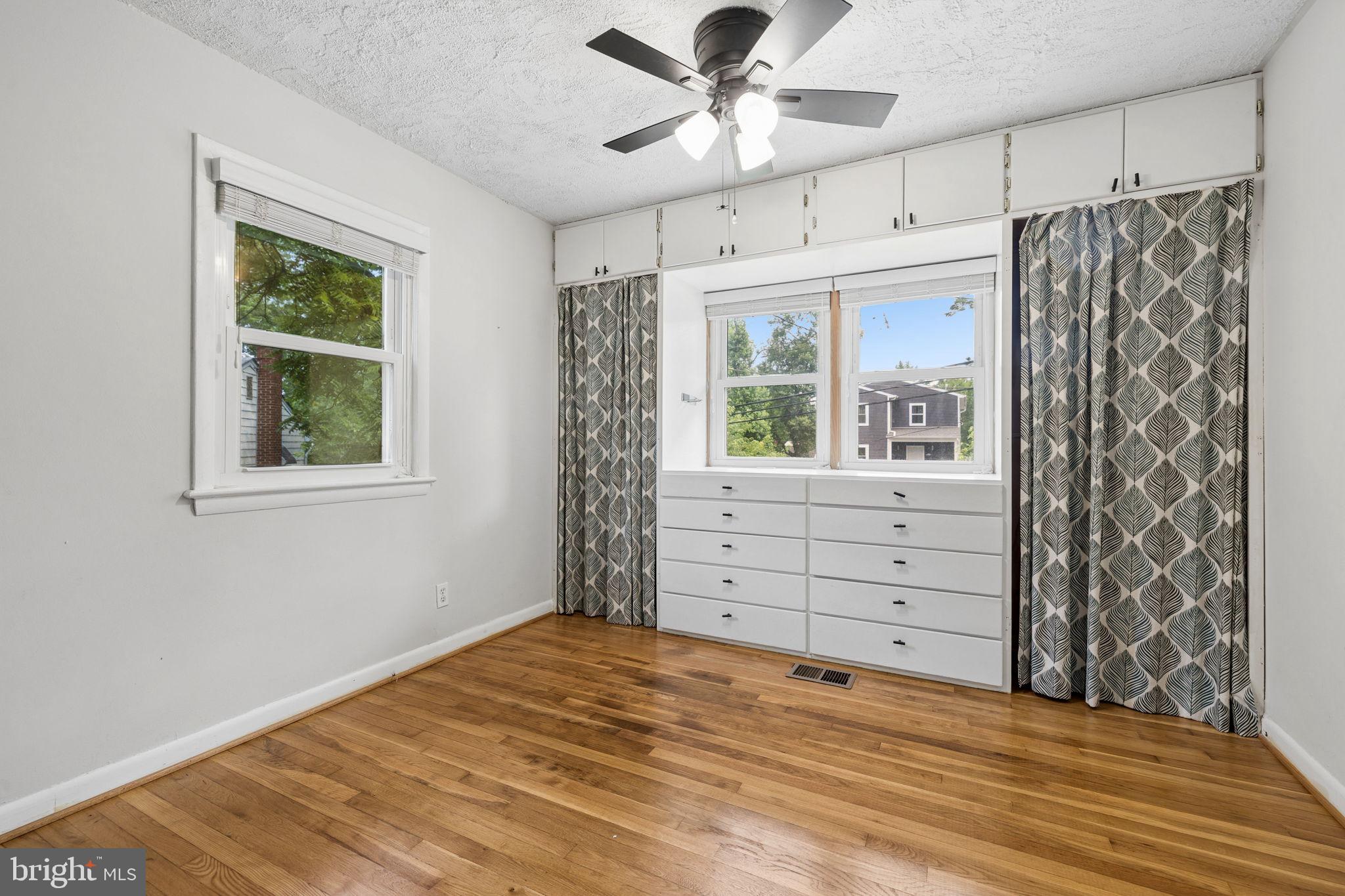BERWYN HEIGHTS - Residential
