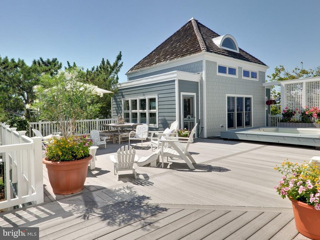 INDIAN BEACH - Residential