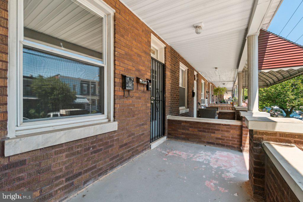 HAMPDEN HISTORIC DISTRICT - Residential Income