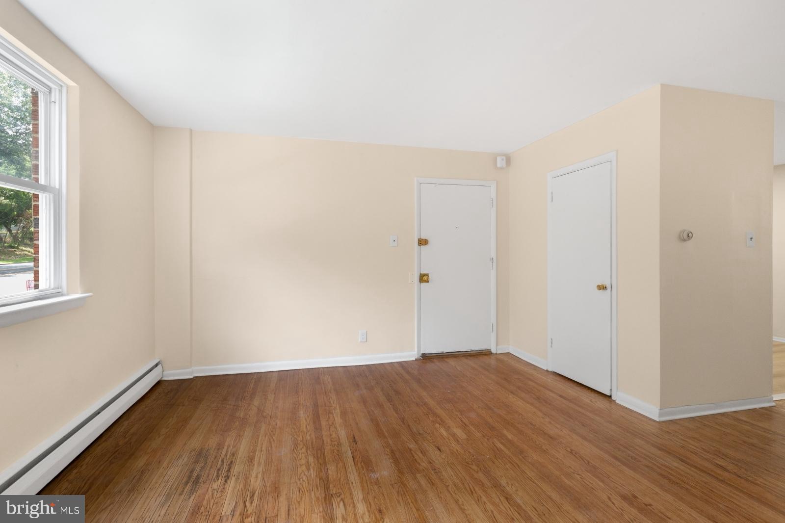 ROXBOROUGH - Residential Lease