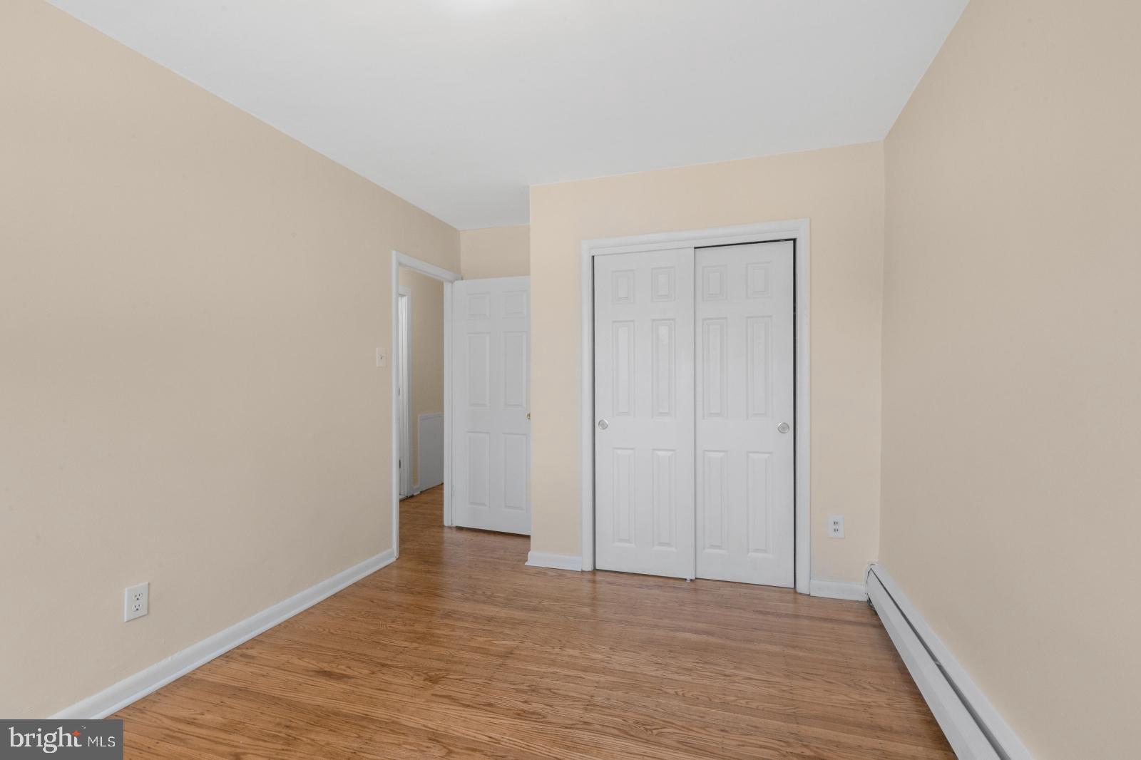 ROXBOROUGH - Residential Lease