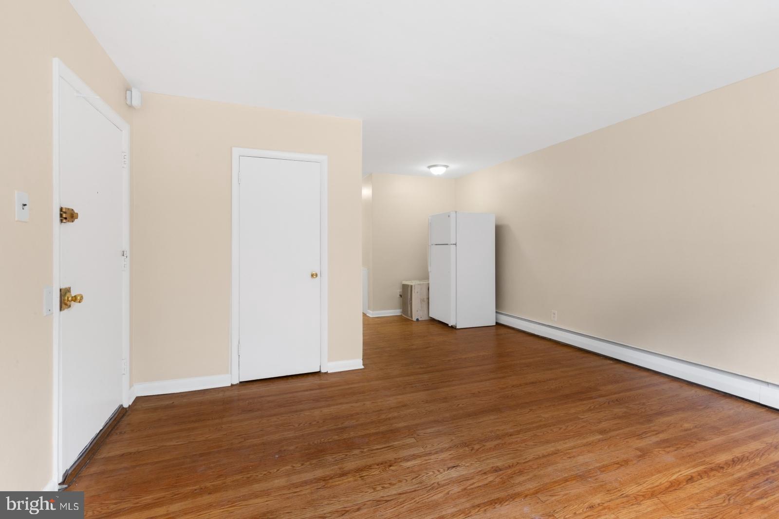 ROXBOROUGH - Residential Lease